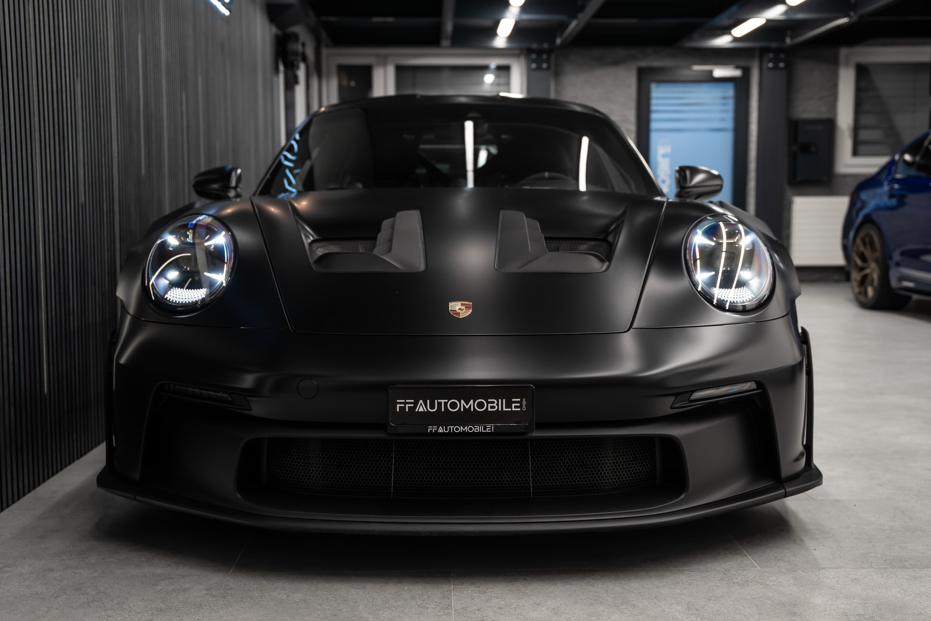PORSCHE 911 GT3 RS / CH-FAHRZEUG / CAPRISTO / PPF SCHWARZ-MATT-showroom-element-3