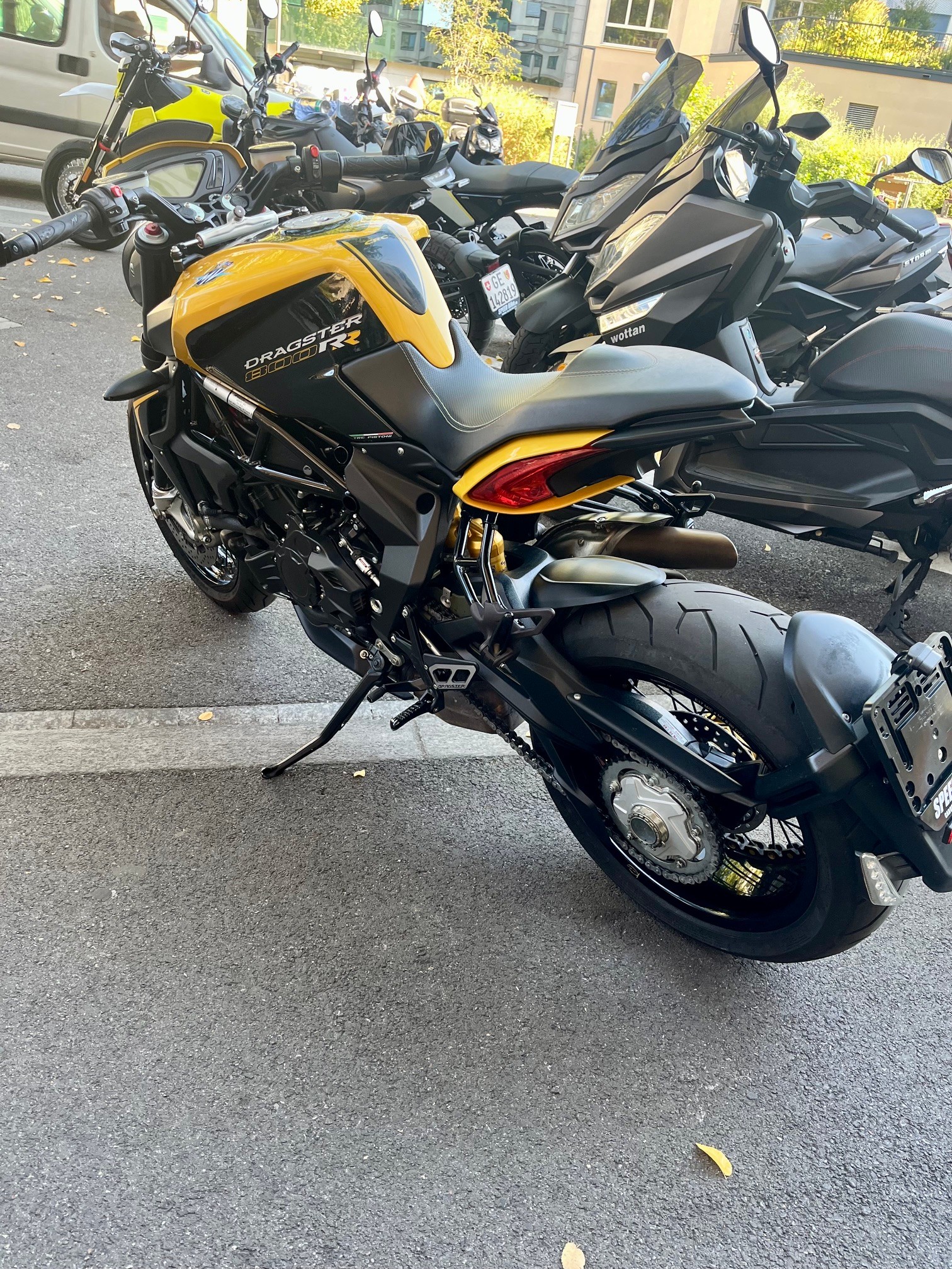 MV AGUSTA Dragster RR-image-2
