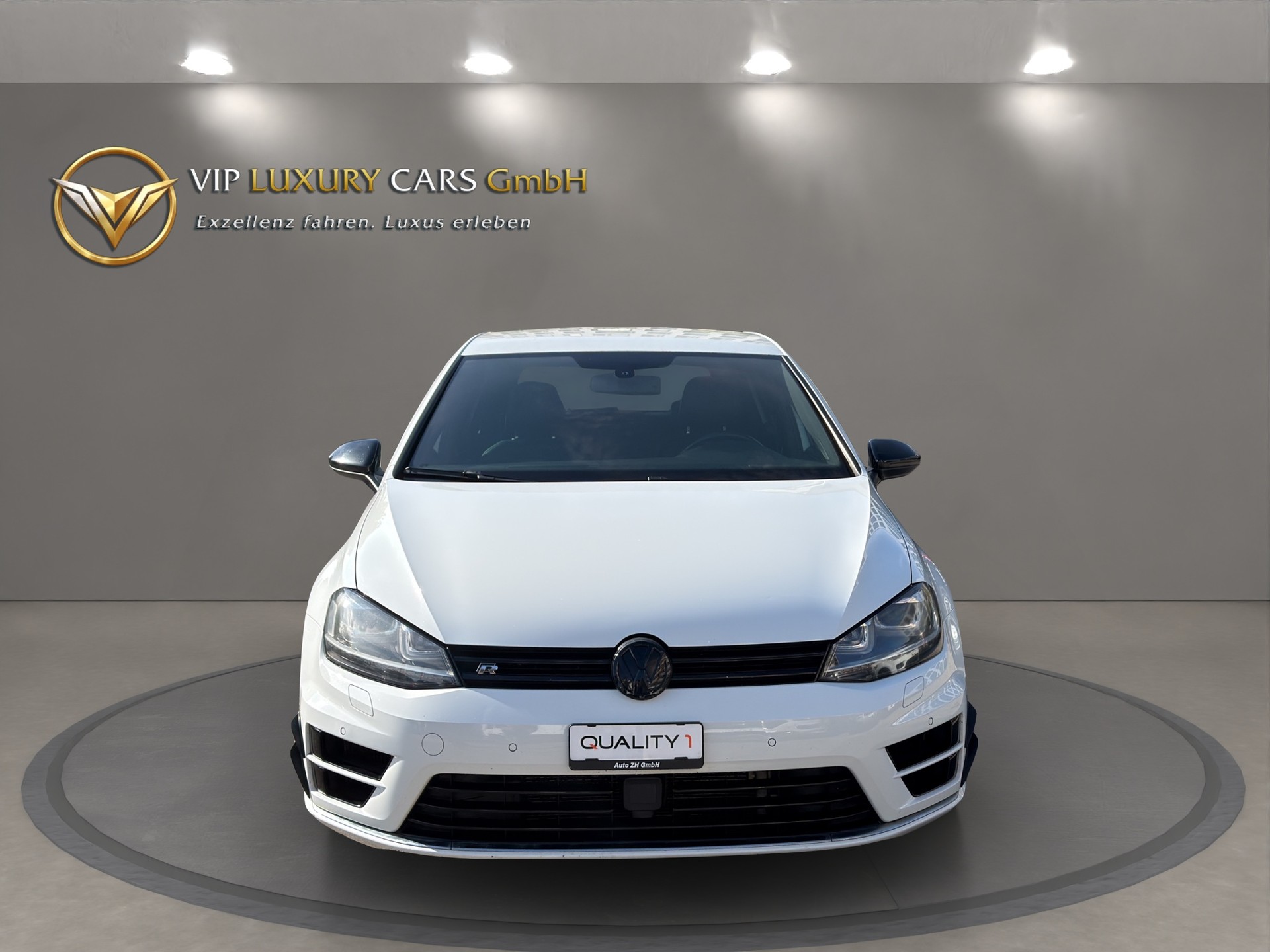VW Golf 2.0 TSI R 4Motion DSG-showroom-element-3