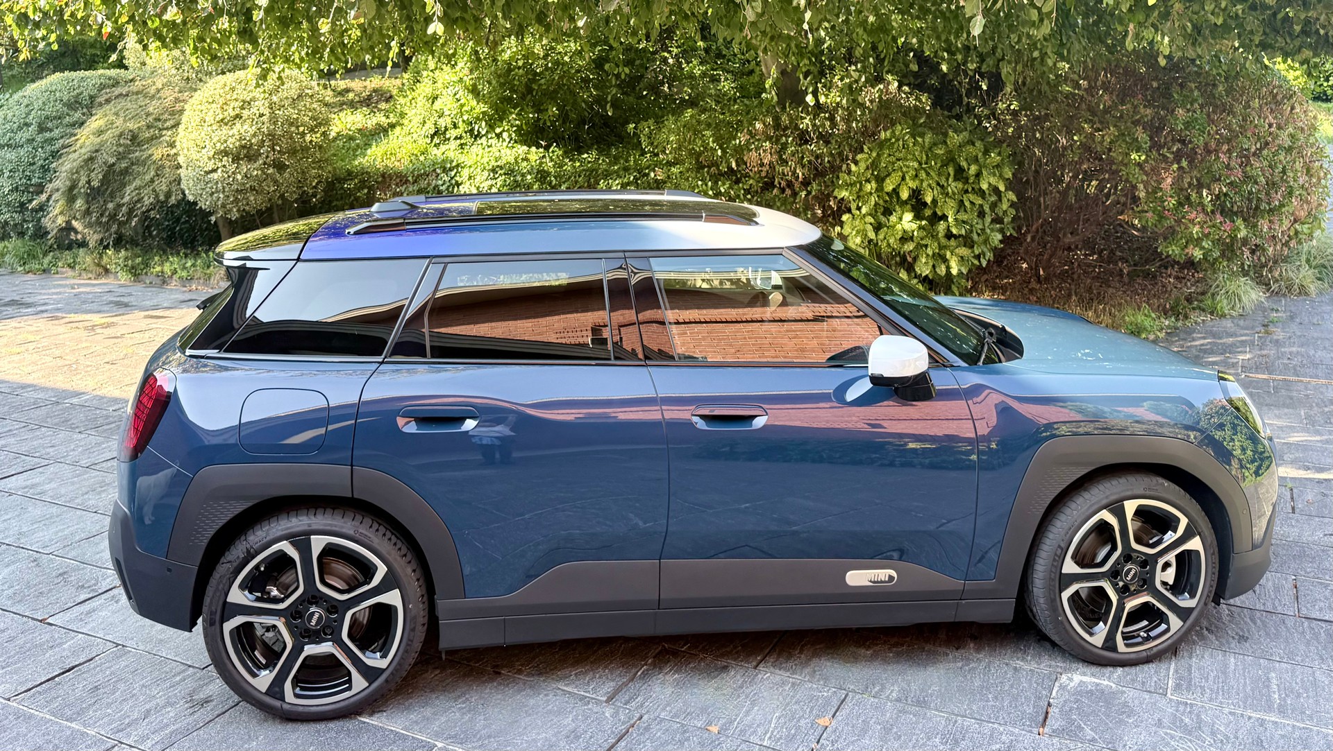 MINI SE