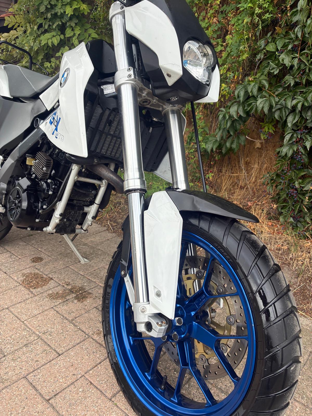 BMW G 650 Xmoto-image-3