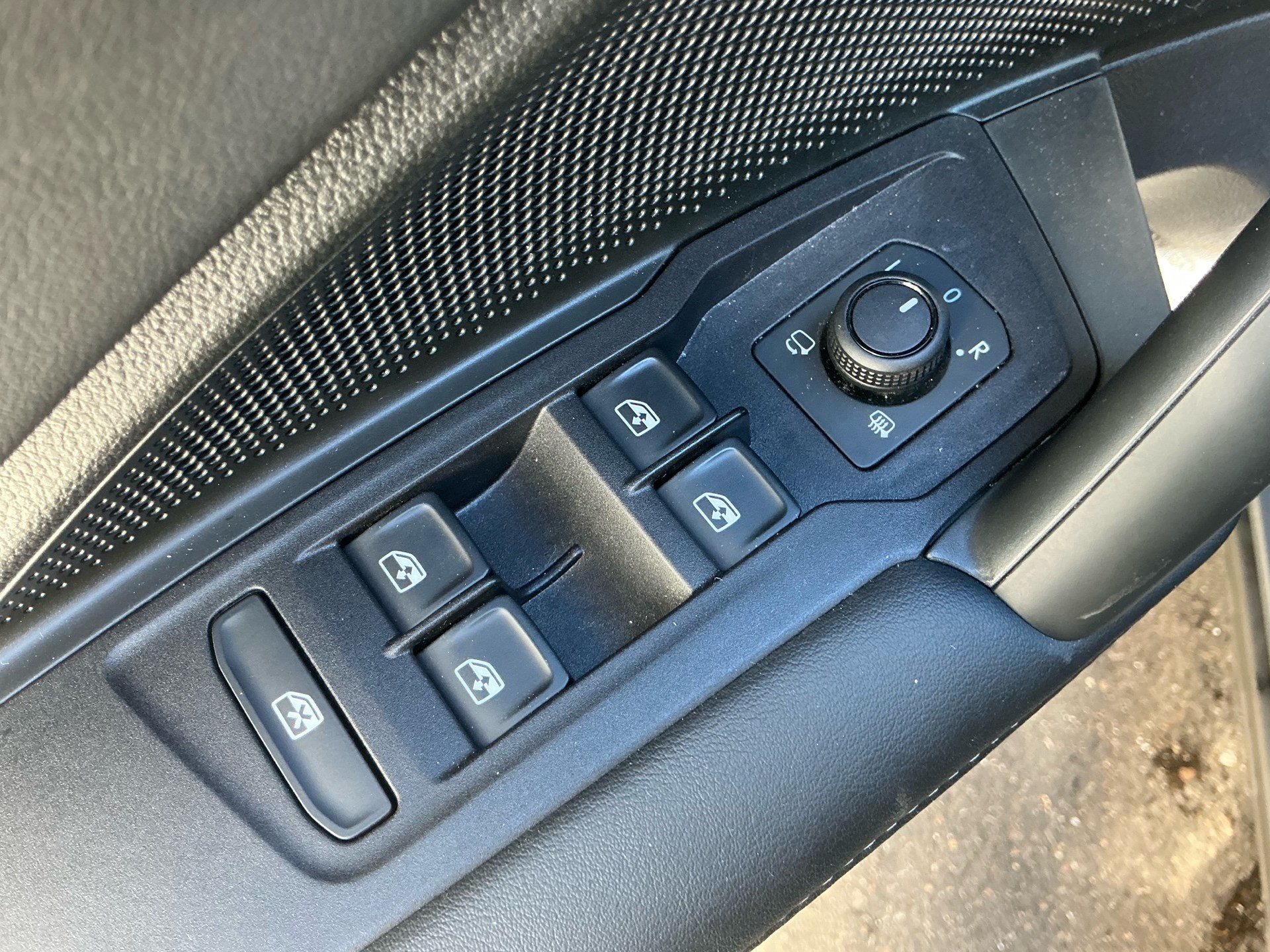 VW Tayron 2.0 TSI 204 PS 4MOTION LIFE *** ANHÄNGEKUPPLUNG & 7-SITZER ***-image-23
