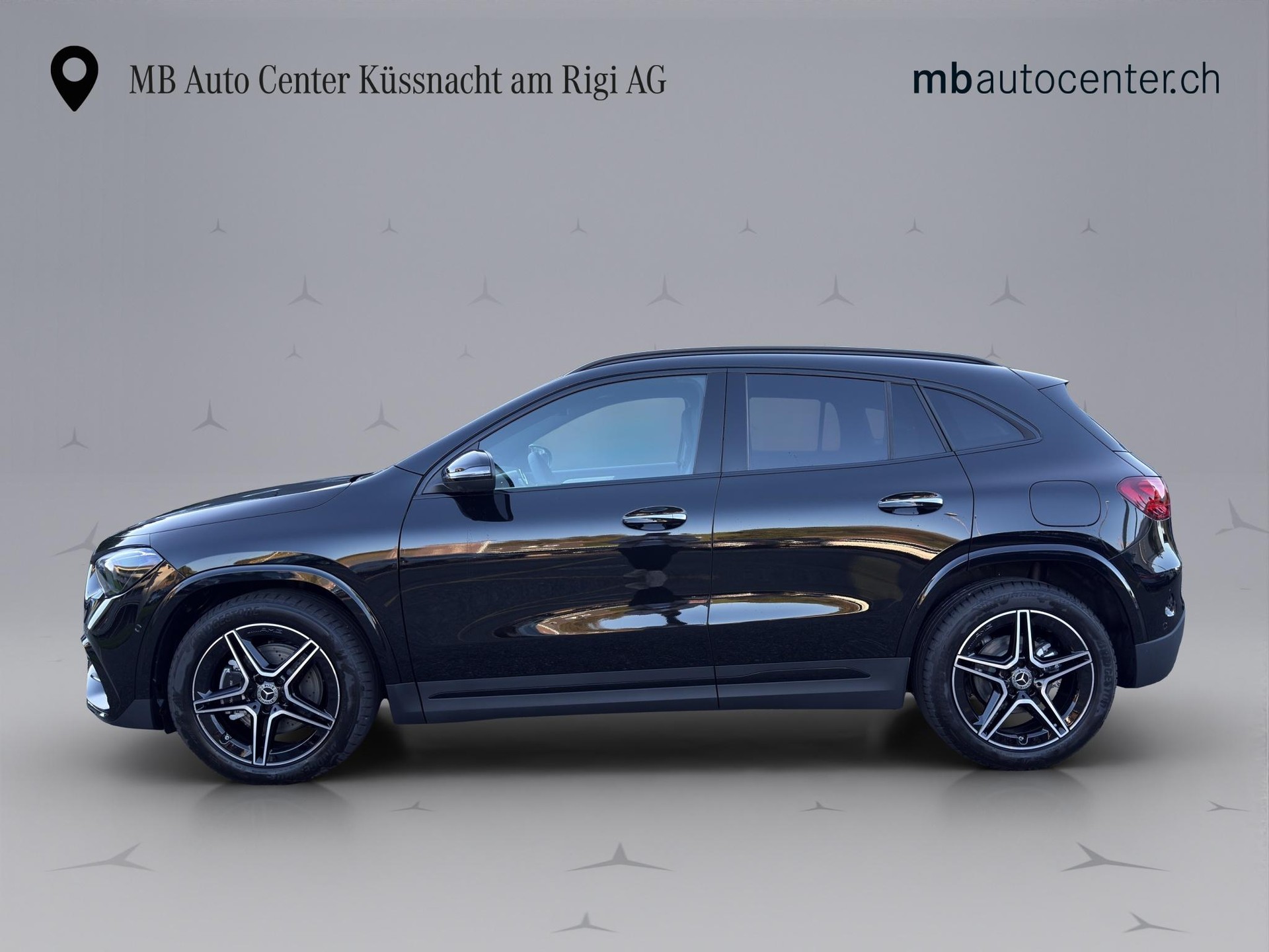 MERCEDES-BENZ 200 Night Star AMG Line-showroom-element-2