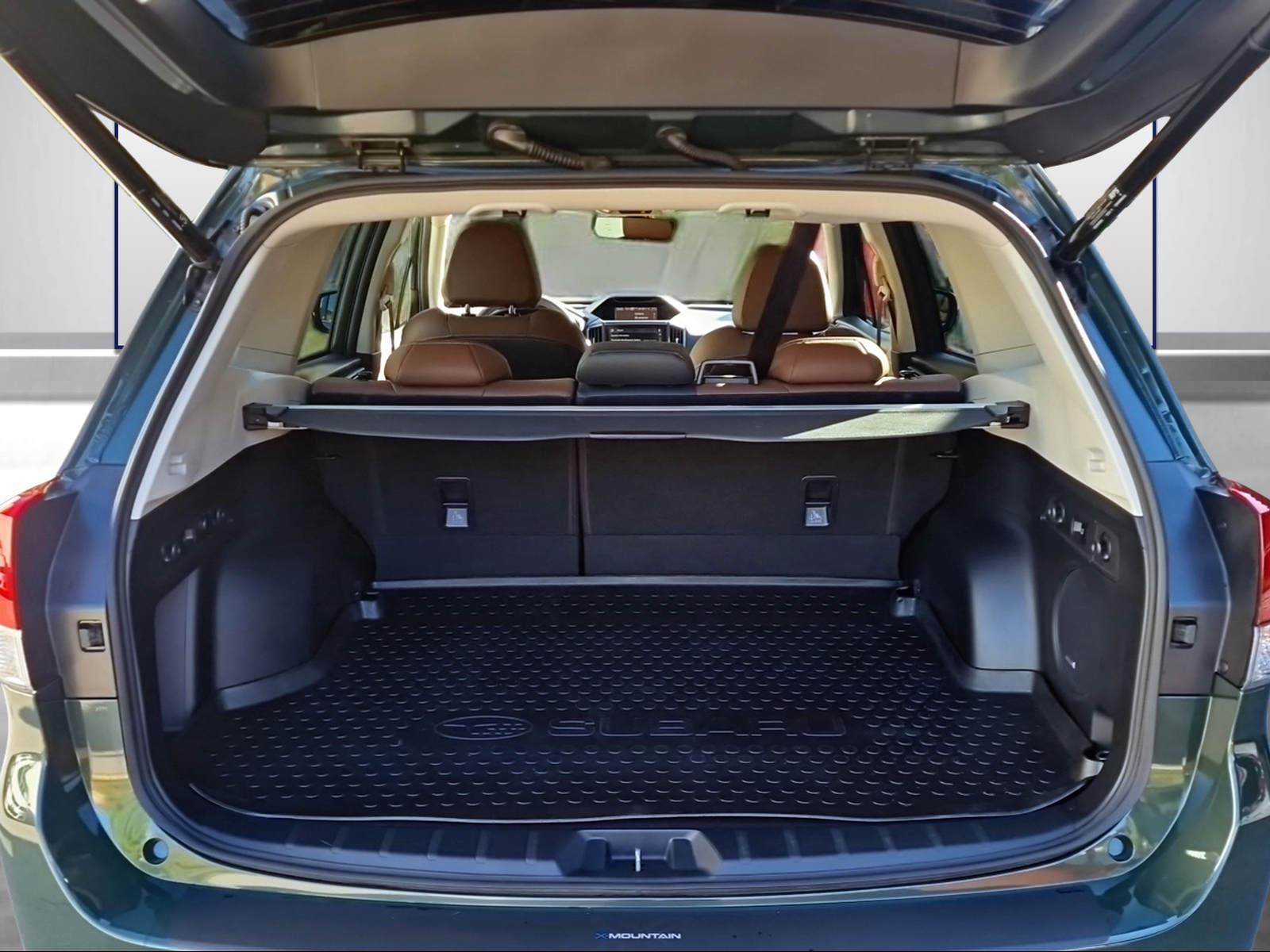 SUBARU Forester Station 2.0i e-Boxer Luxury-image-14