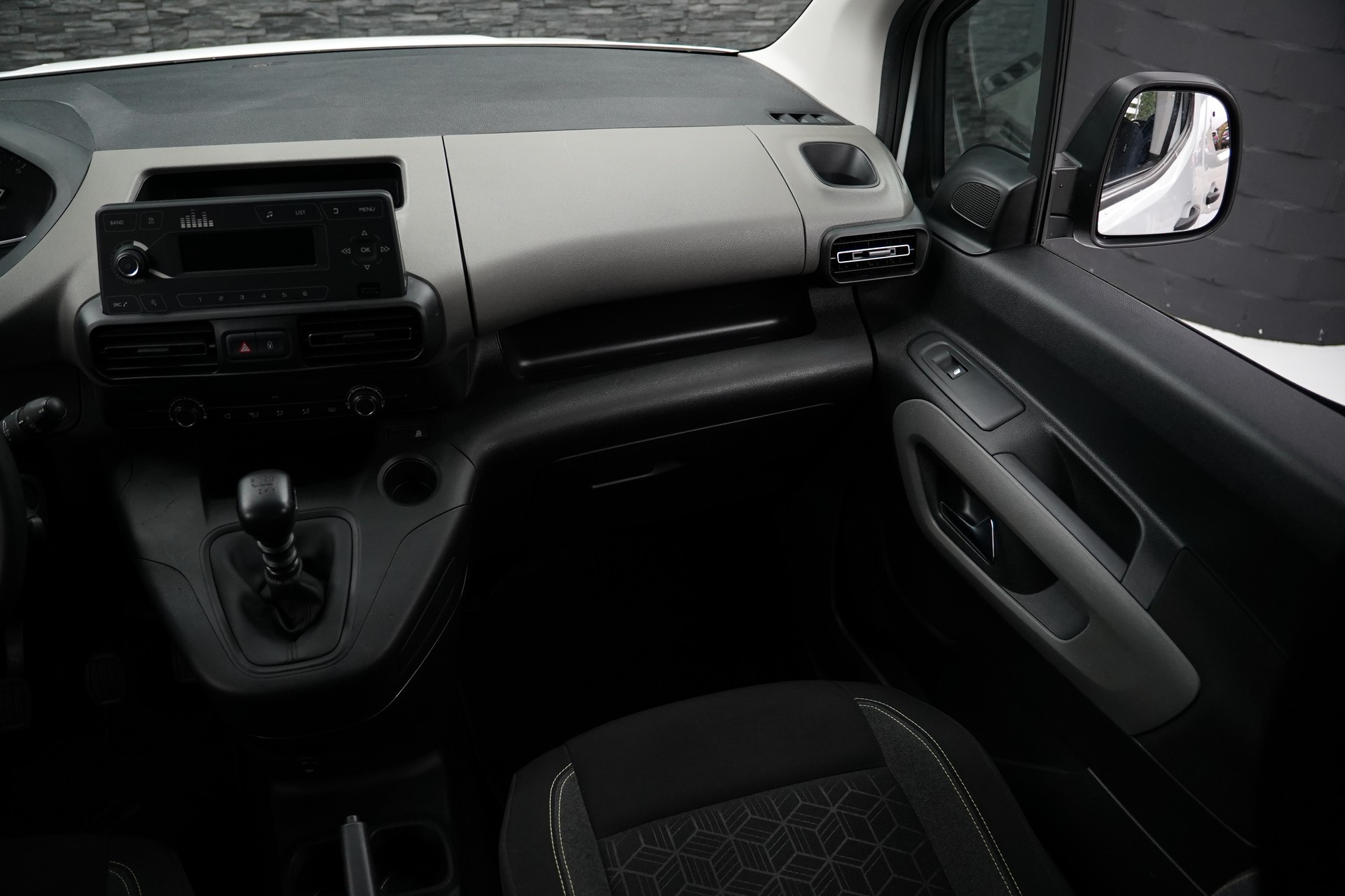 PEUGEOT Rifter 1.2 PureTech Active-image-18
