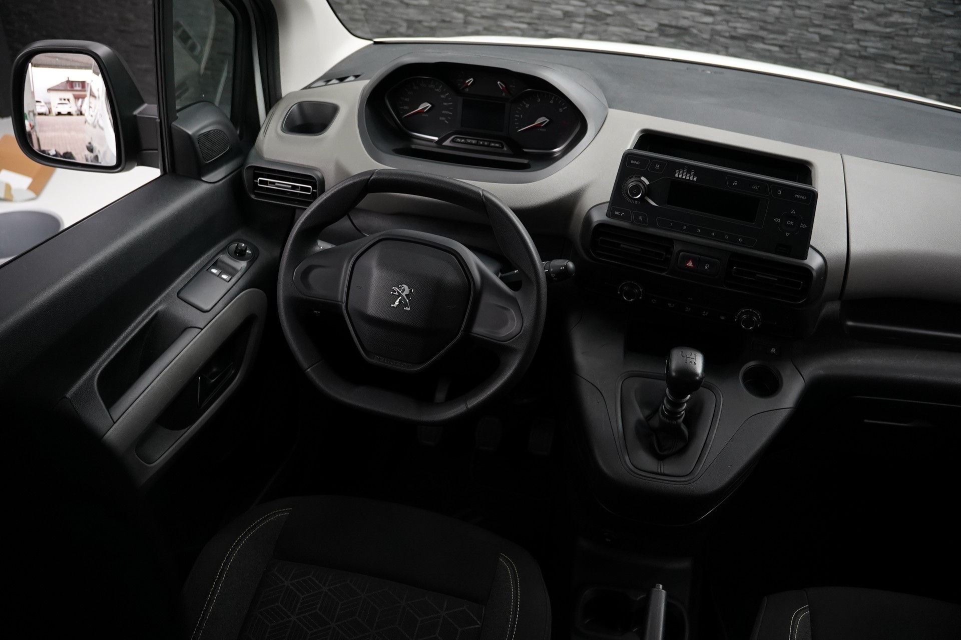 PEUGEOT Rifter 1.2 PureTech Active-image-17