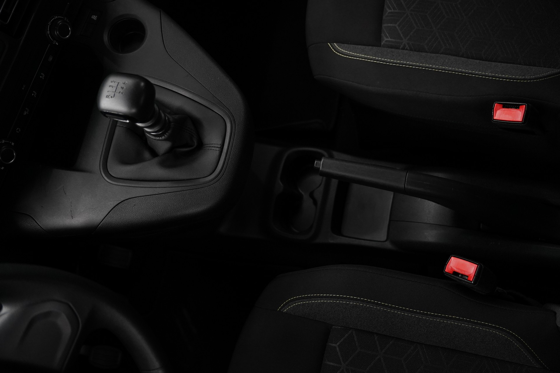 PEUGEOT Rifter 1.2 PureTech Active-image-22