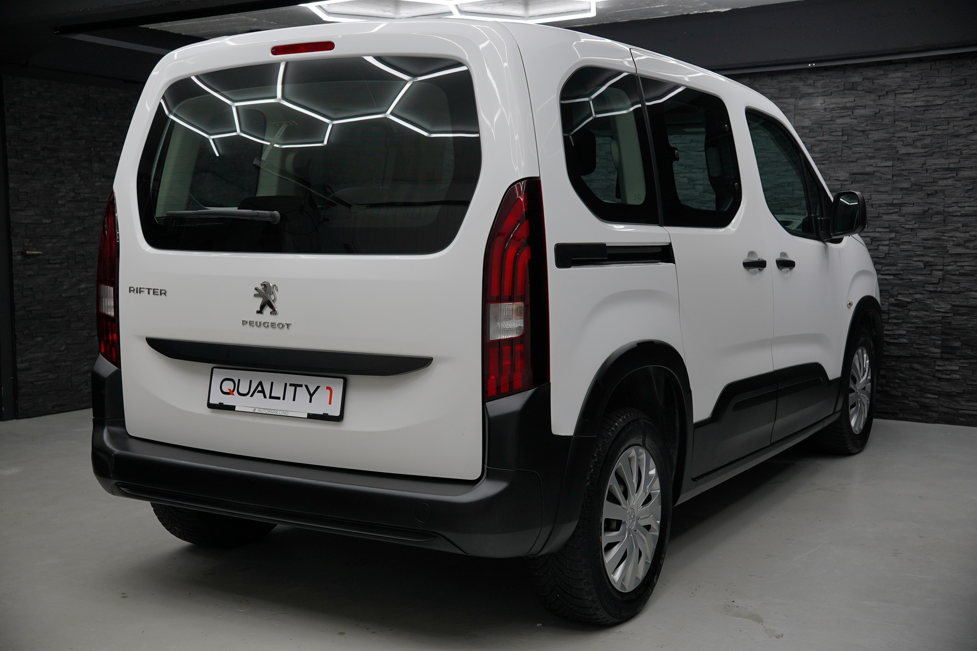 PEUGEOT Rifter 1.2 PureTech Active-image-5