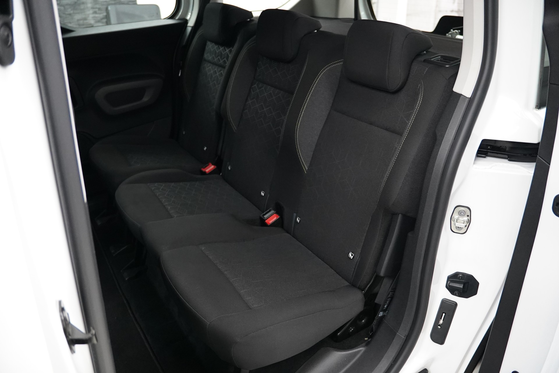 PEUGEOT Rifter 1.2 PureTech Active-image-15