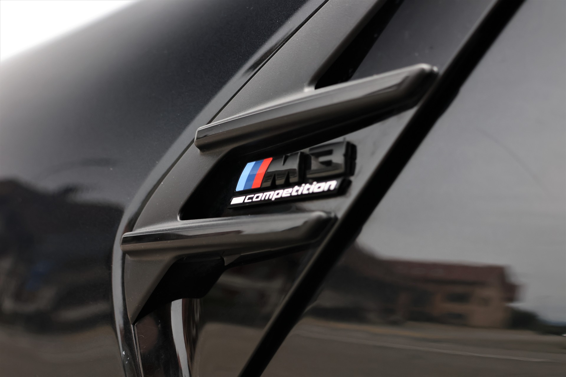 BMW M3 Touring xDrive Competition M-image-9