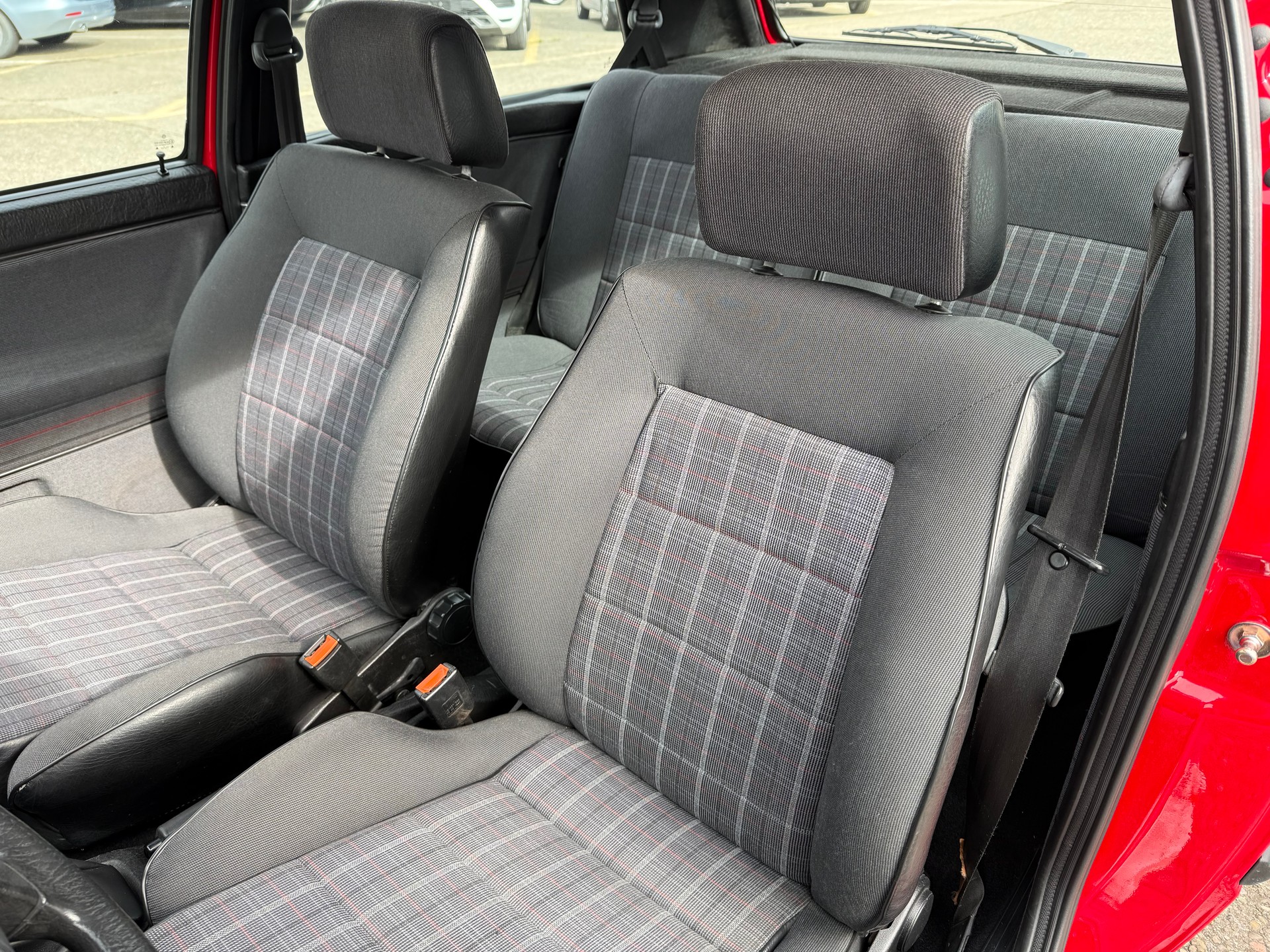 VW Golf GTI-image-7