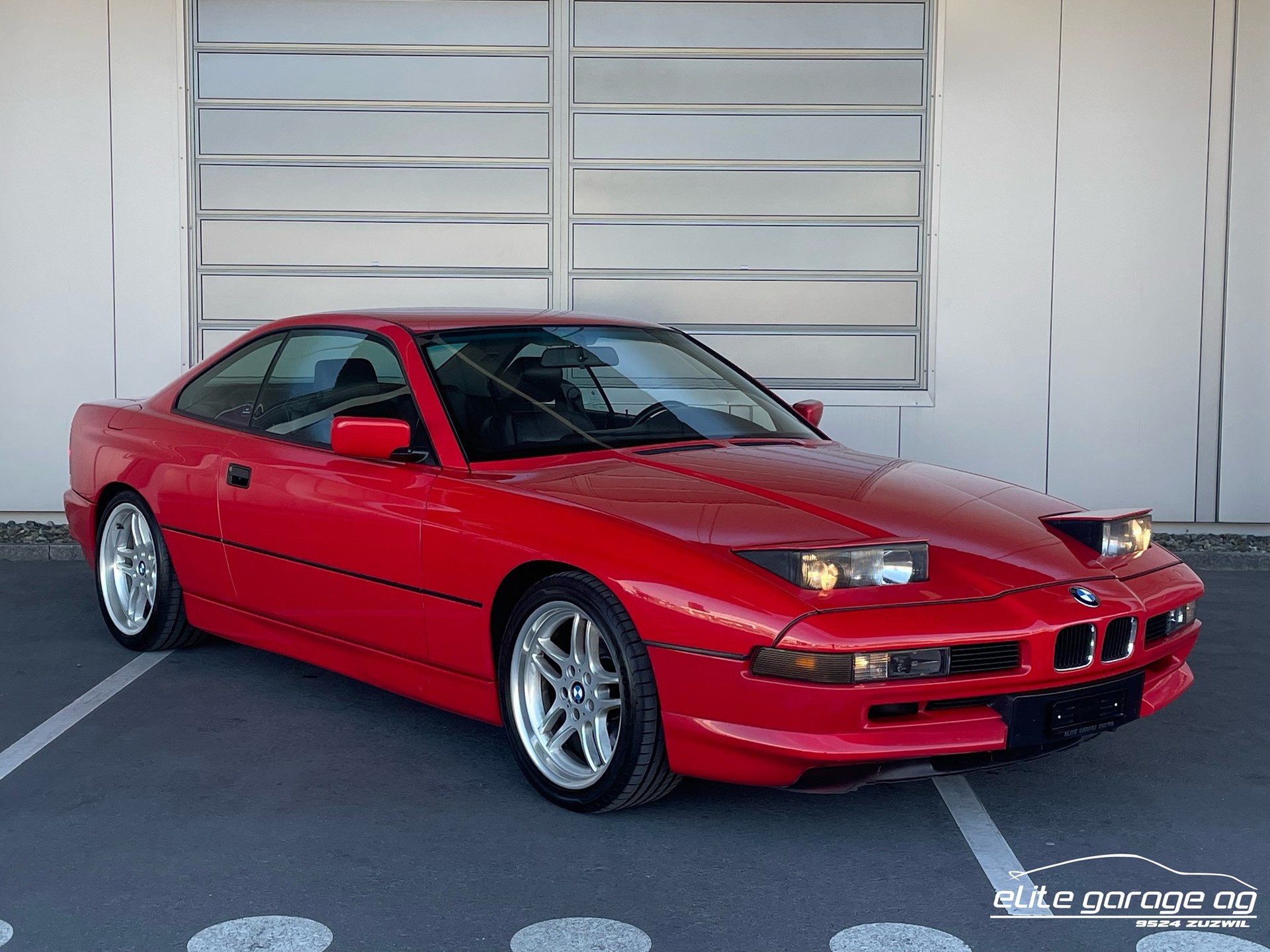 BMW 850i-image-6