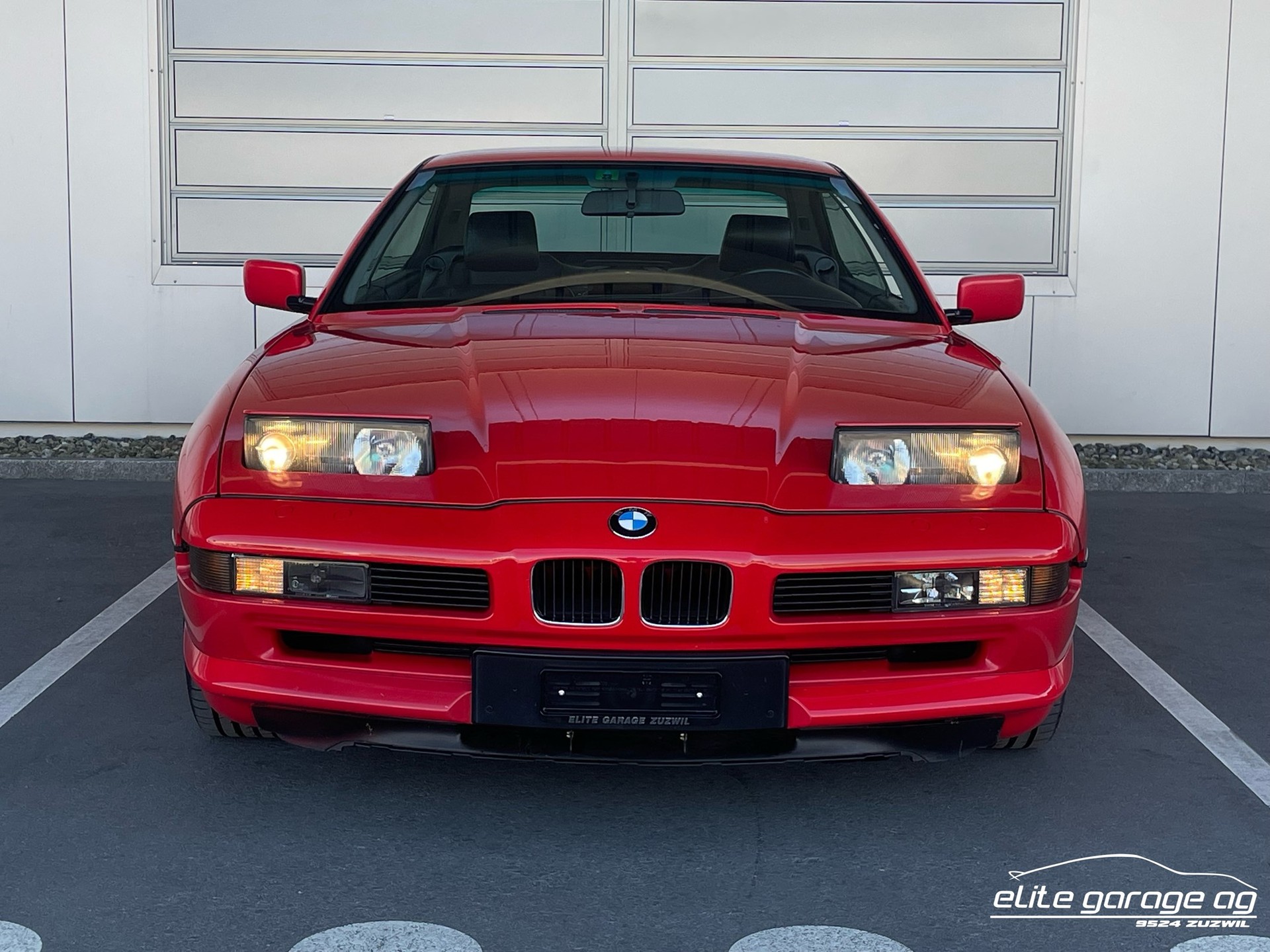 BMW 850i-image-7