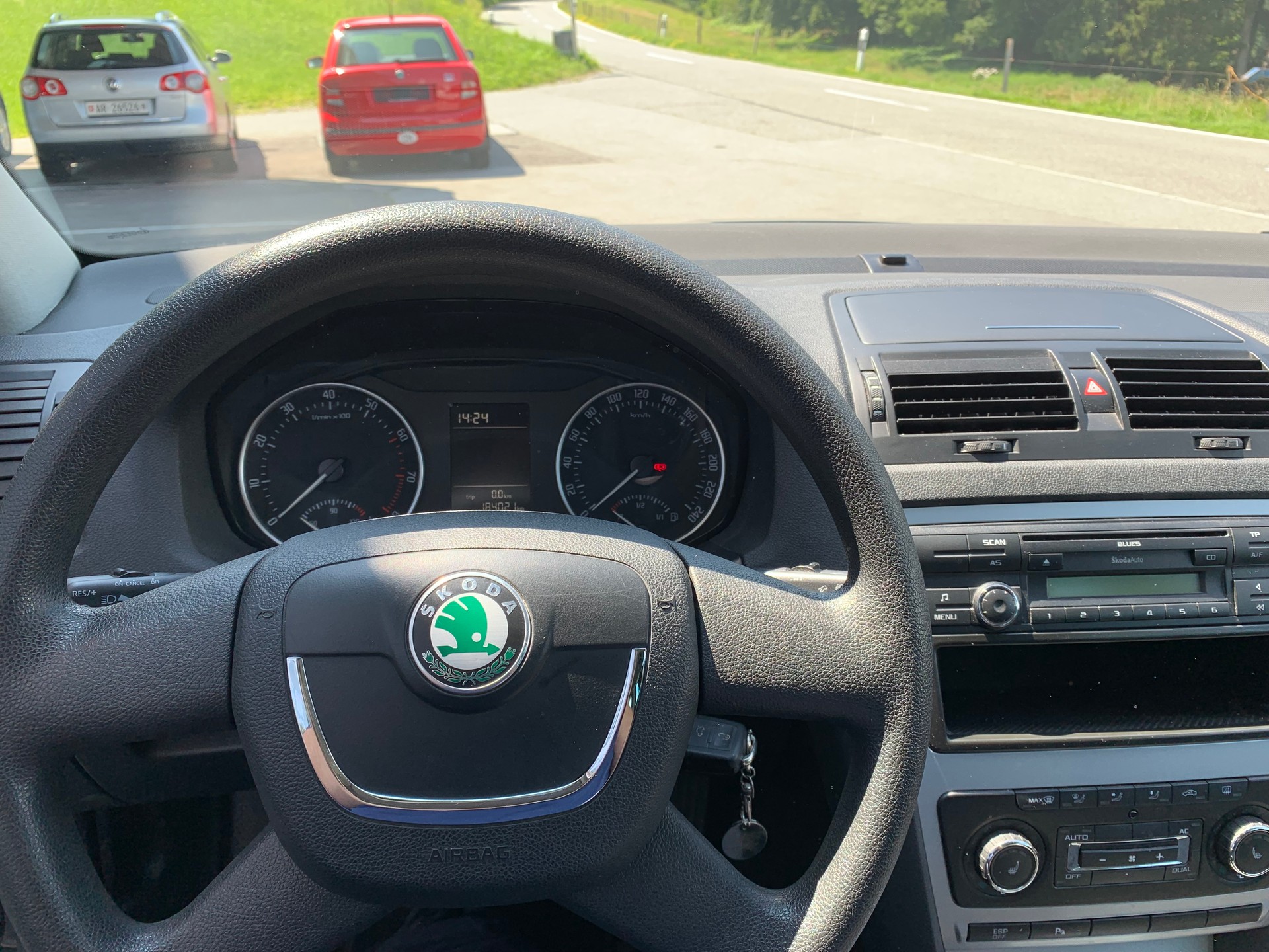 SKODA Octavia 1.8 TSI Elegance-image-8