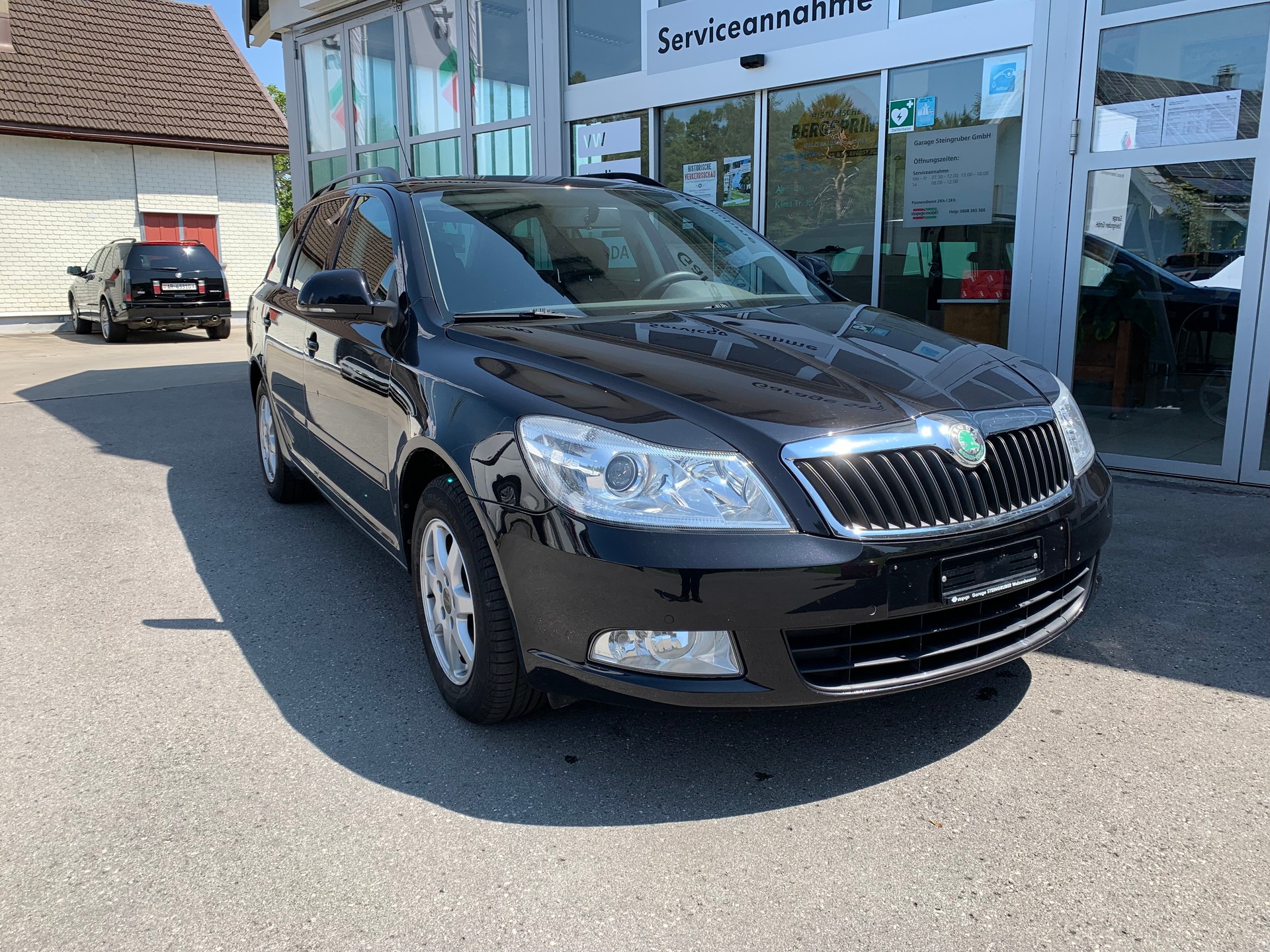 SKODA Octavia 1.8 TSI Elegance-showroom-element-2