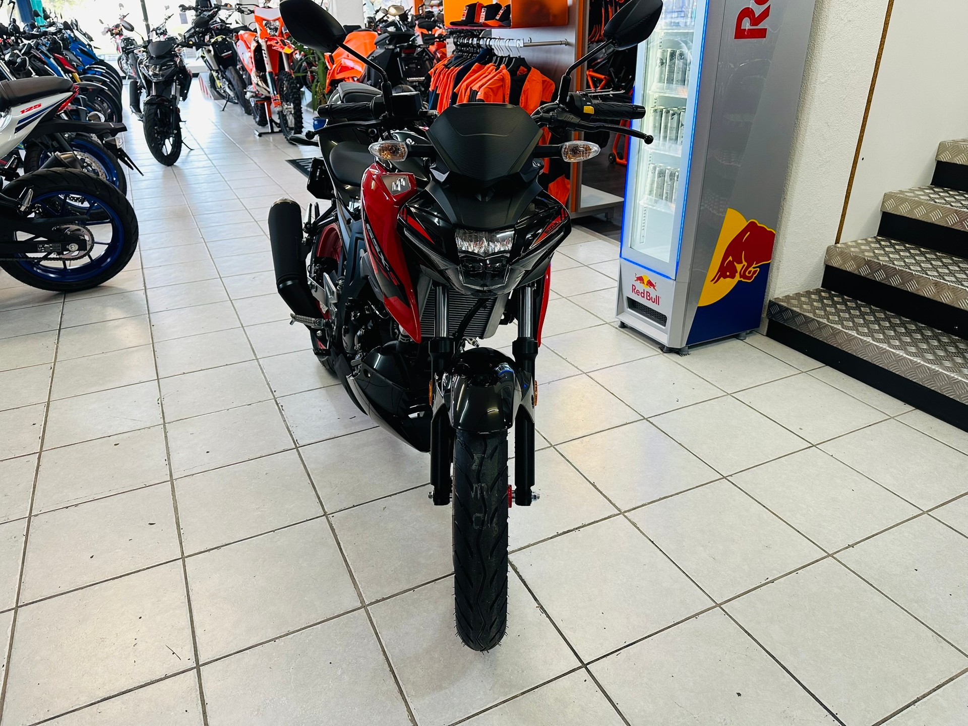 SUZUKI GSX-S 125-image-1