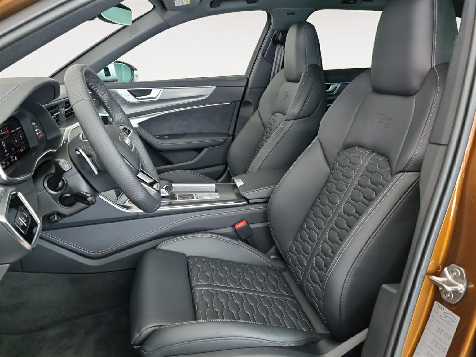 AUDI RS6 Avant 4.0 TFSI V8 quattro-image-4