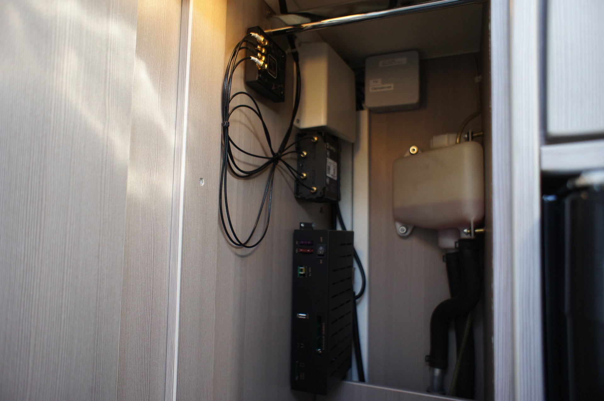 ADRIA Matrix Supreme 687 SL-image-12