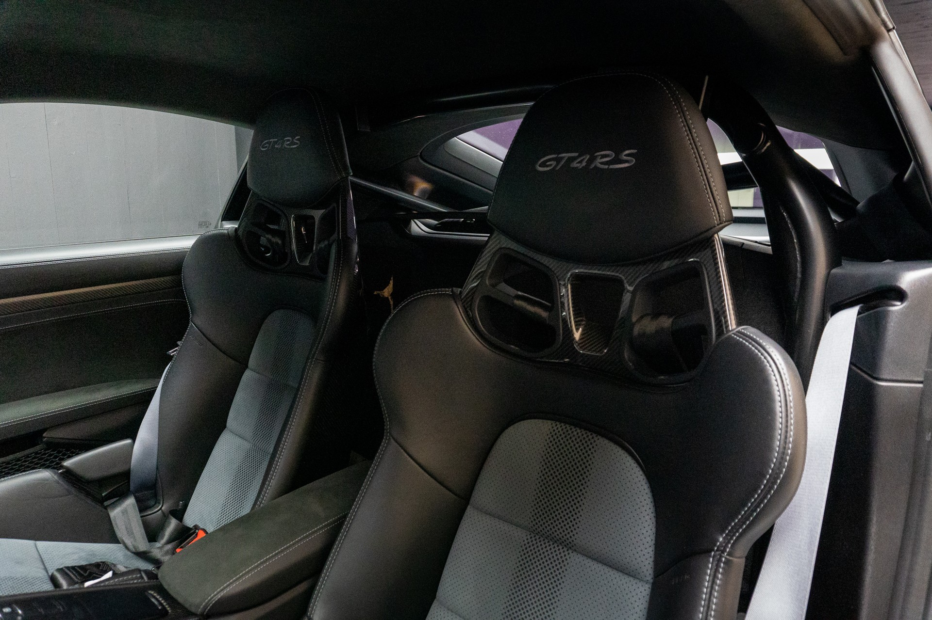 PORSCHE 718 Cayman GT4 RS PDK-image-10