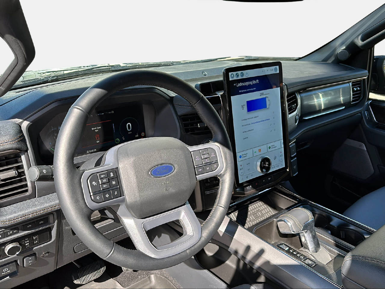 FORD F-150 Lightning DKab.Pick-up 98 kWh Lariat Launch Edition-image-11