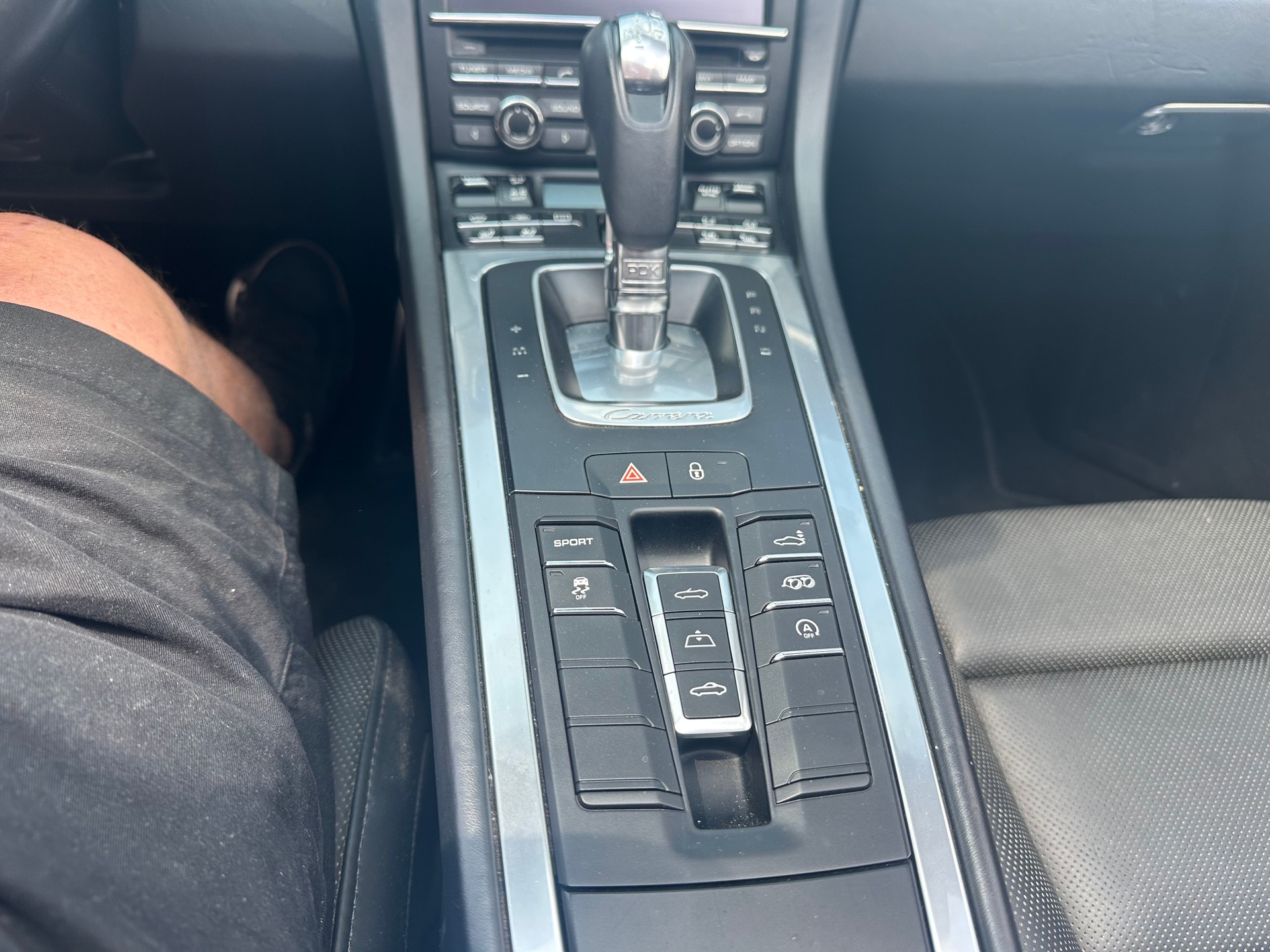 PORSCHE 911 Cabrio Carrera 4 PDK-image-18