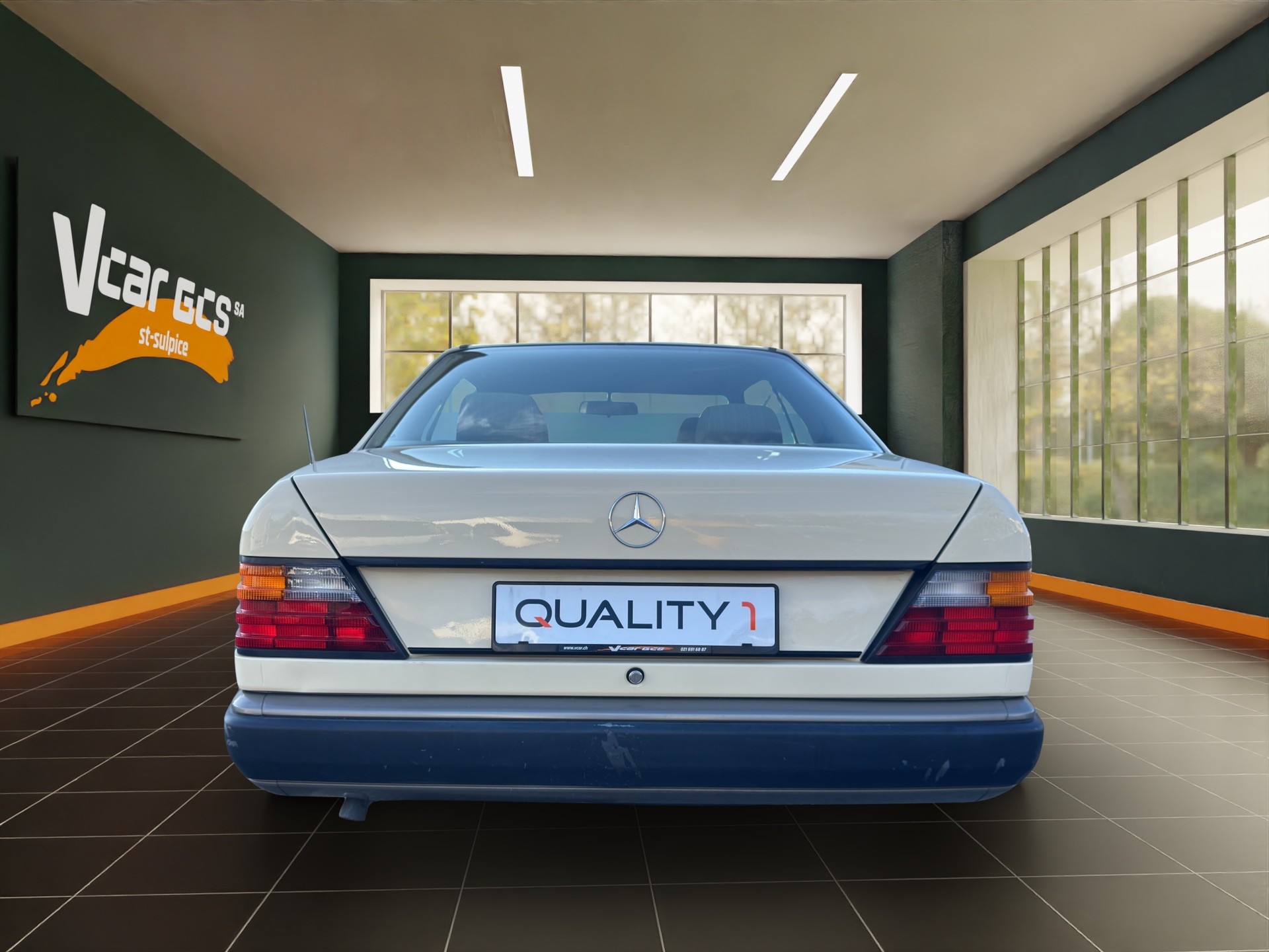 MERCEDES-BENZ 230 CE-image-3