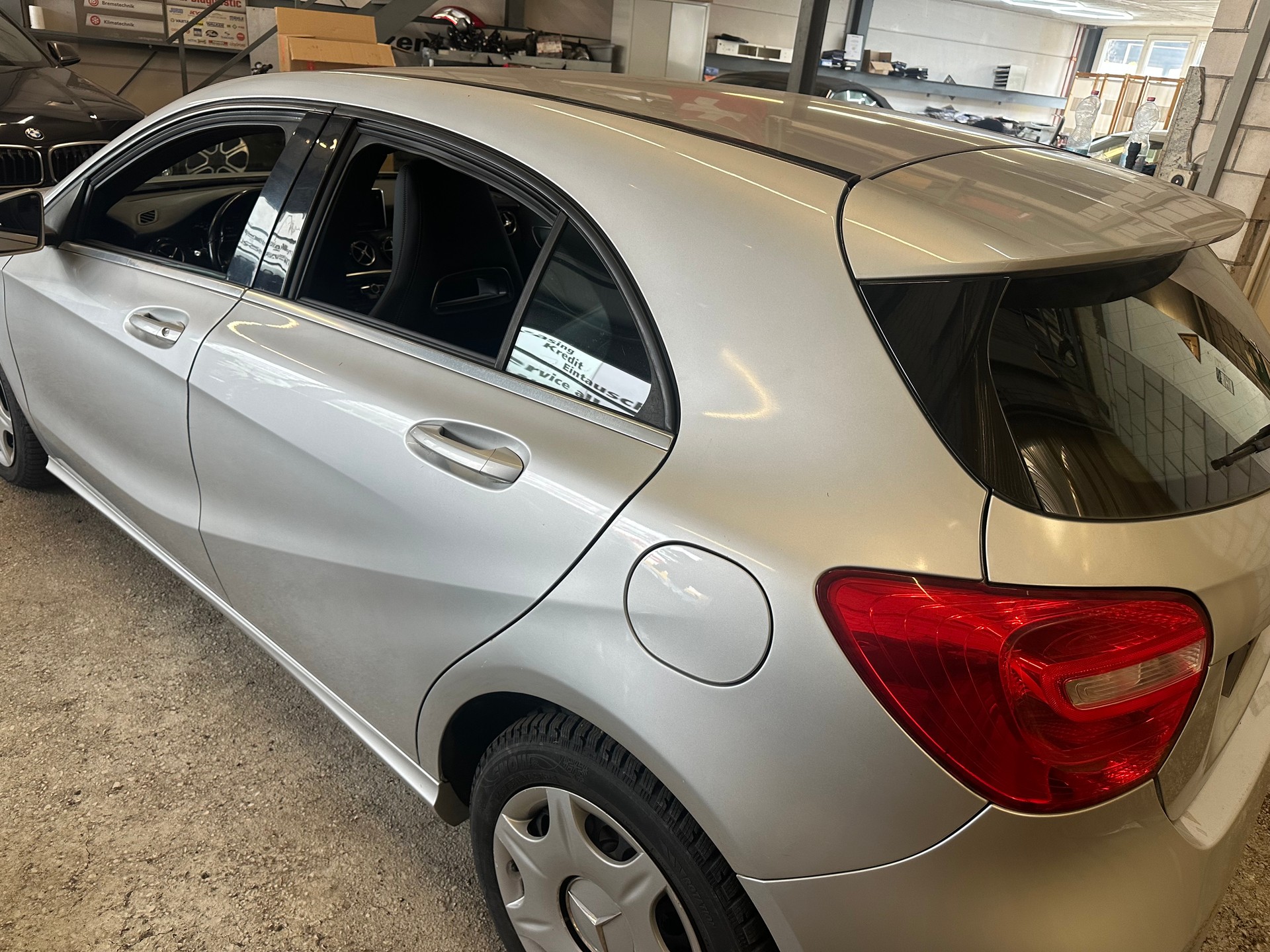MERCEDES-BENZ A 180 Style-image-3