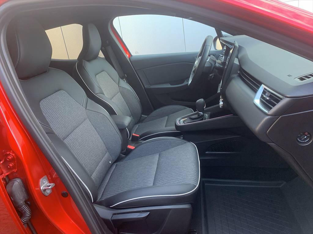 MITSUBISHI Colt 1.6 HEV Instyle-image-5