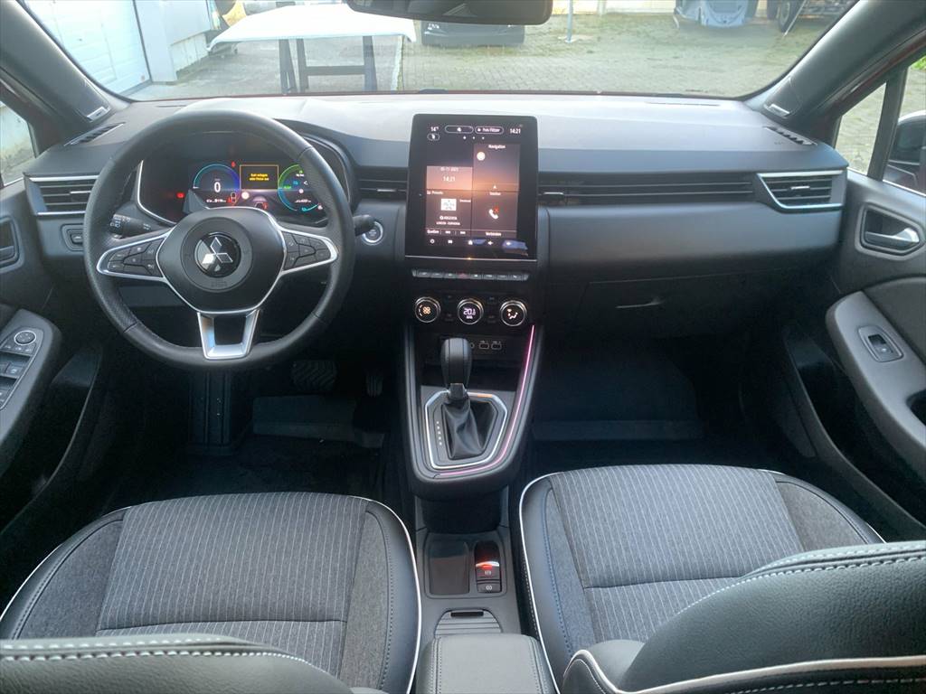 MITSUBISHI Colt 1.6 HEV Instyle-showroom-element-3
