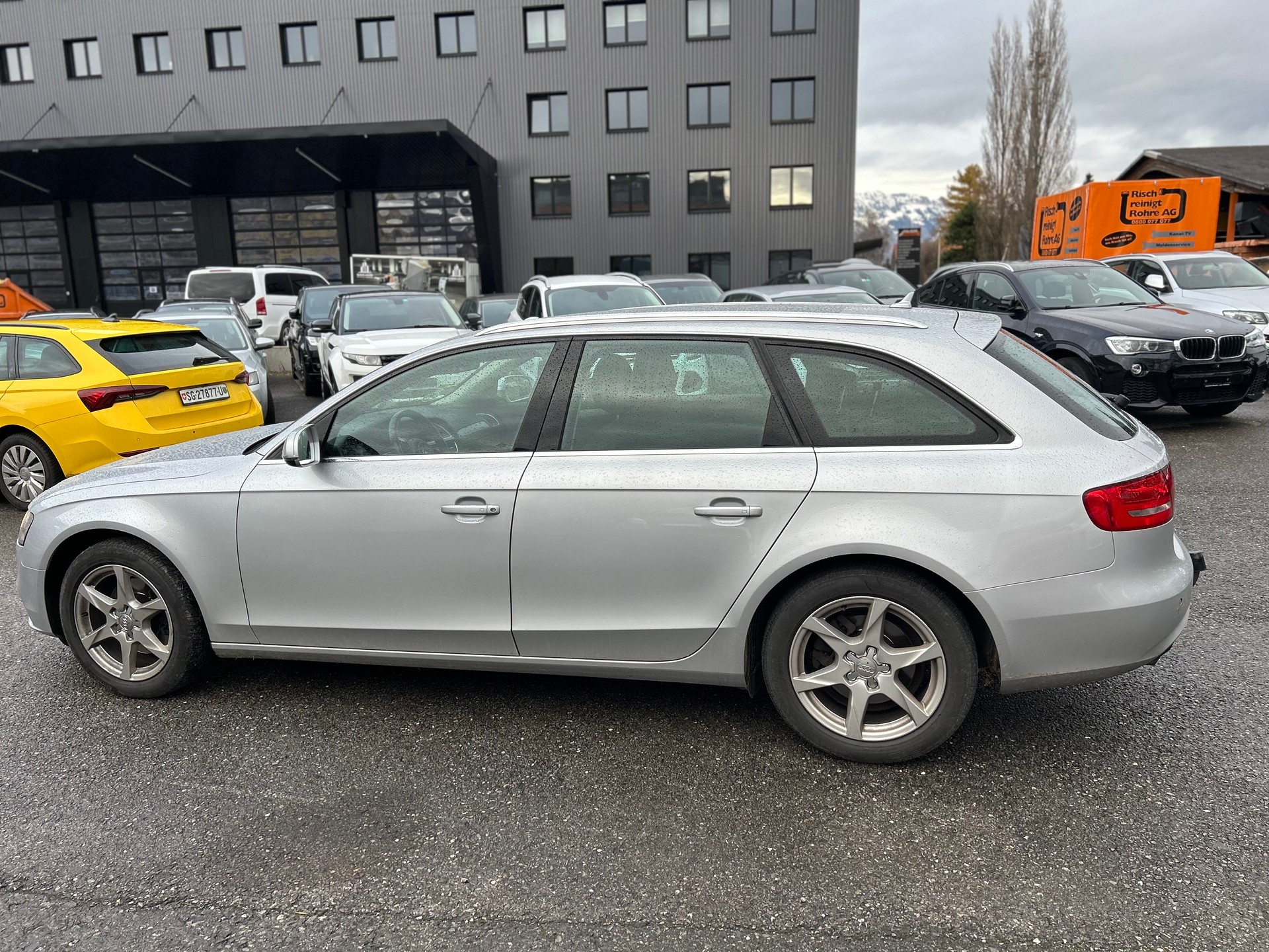 AUDI A4-image-6
