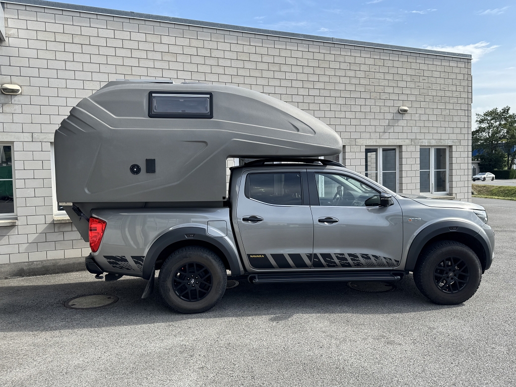 NISSAN Navara 2.3 dCi Double Cab N-Guard-image-2