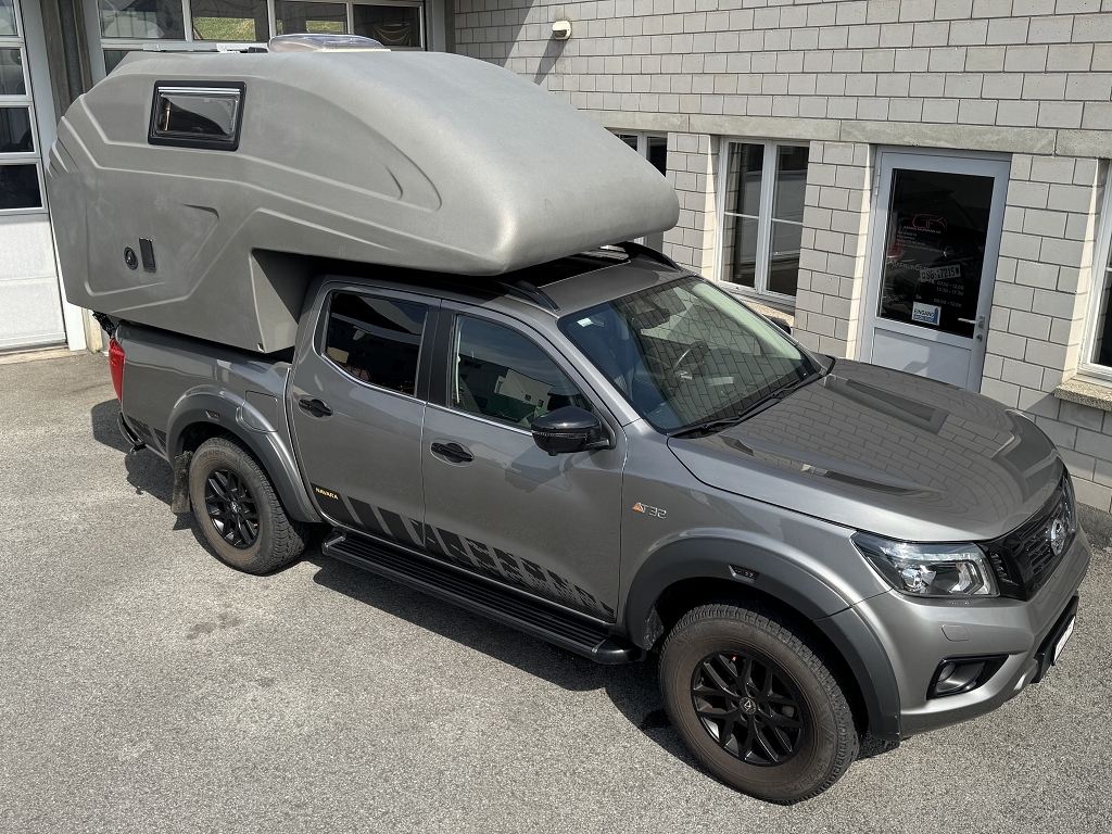 NISSAN Navara 2.3 dCi Double Cab N-Guard-image-1