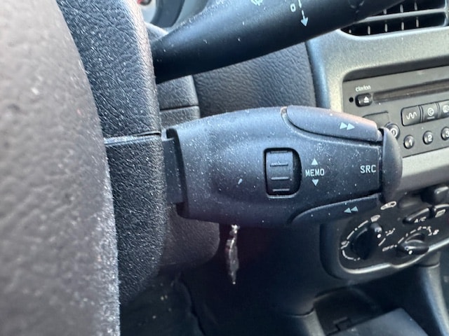 PEUGEOT 206 1.4 16V Premium-image-18