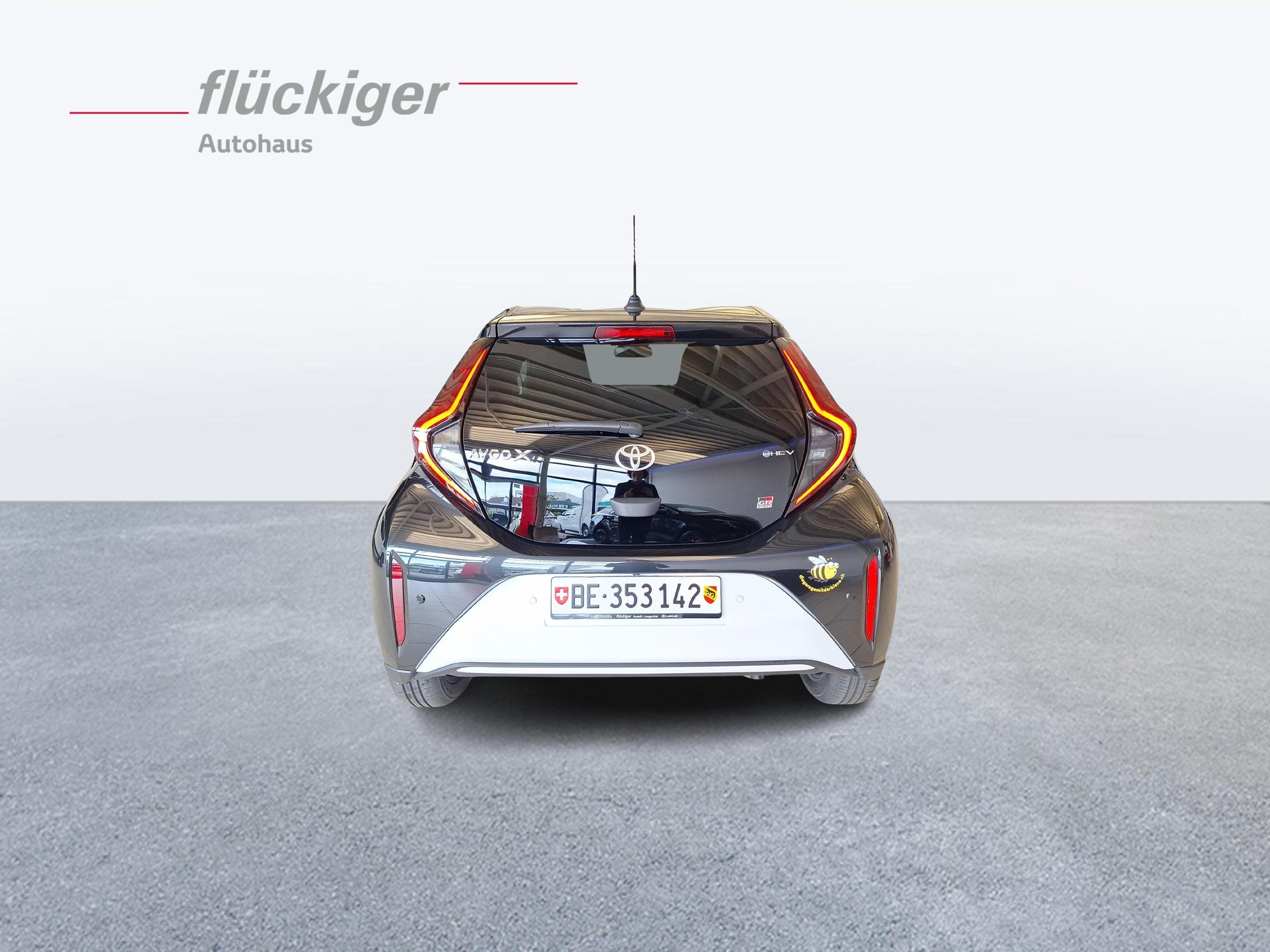 TOYOTA Aygo X 1.5 VVT-i HSD GR Sport-image-5