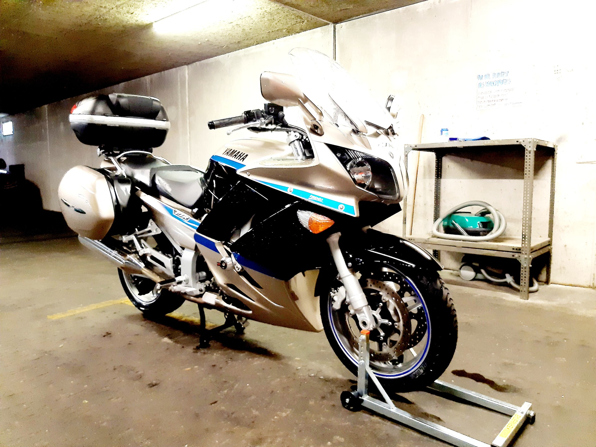 YAMAHA FJR 1300 ABS-image-4