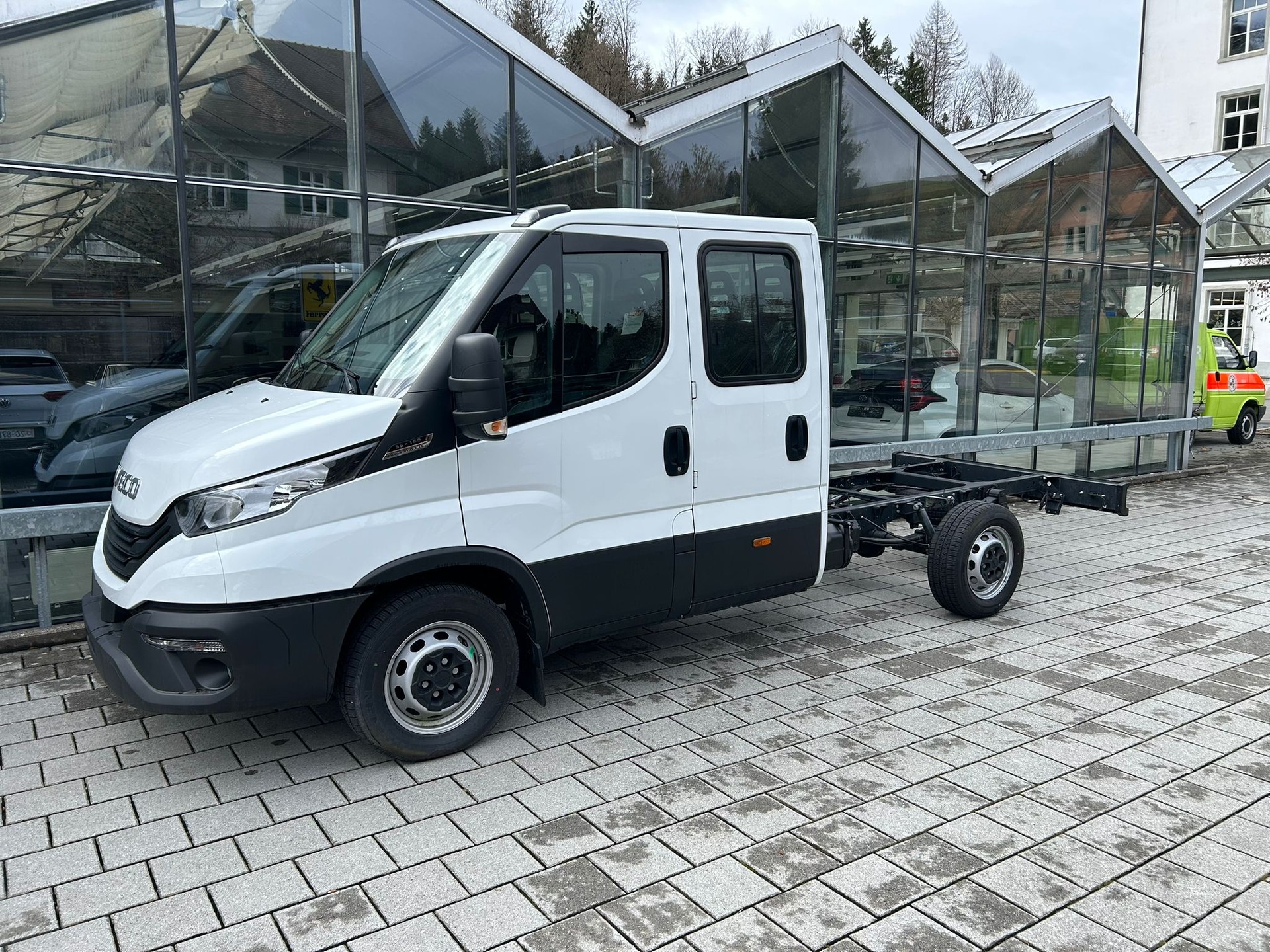 IVECO 35 S 16 H3.0 A8 D 3450-showroom-element-2