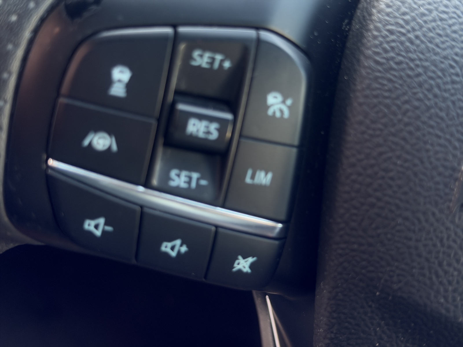 FORD Kuga 2.5 Hybrid ST-Line X 4x4-image-12