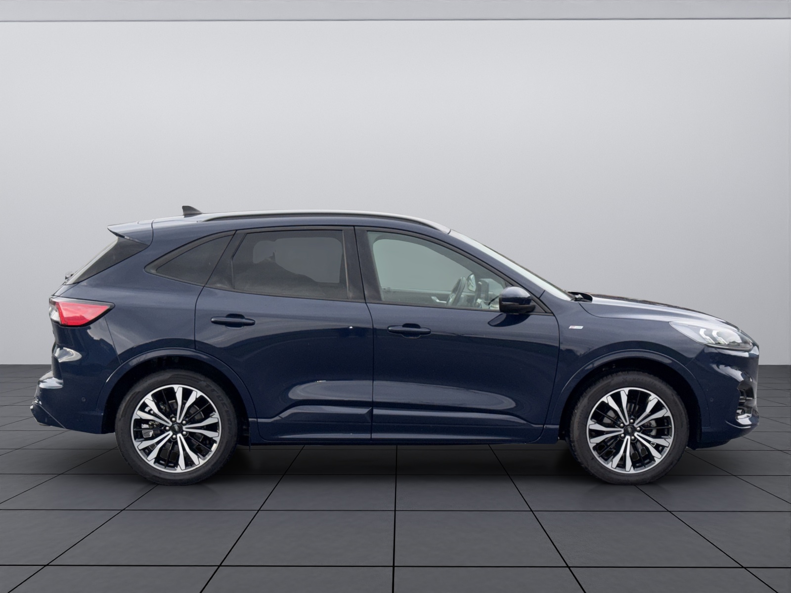 FORD Kuga 2.5 Hybrid ST-Line X 4x4-showroom-element-3
