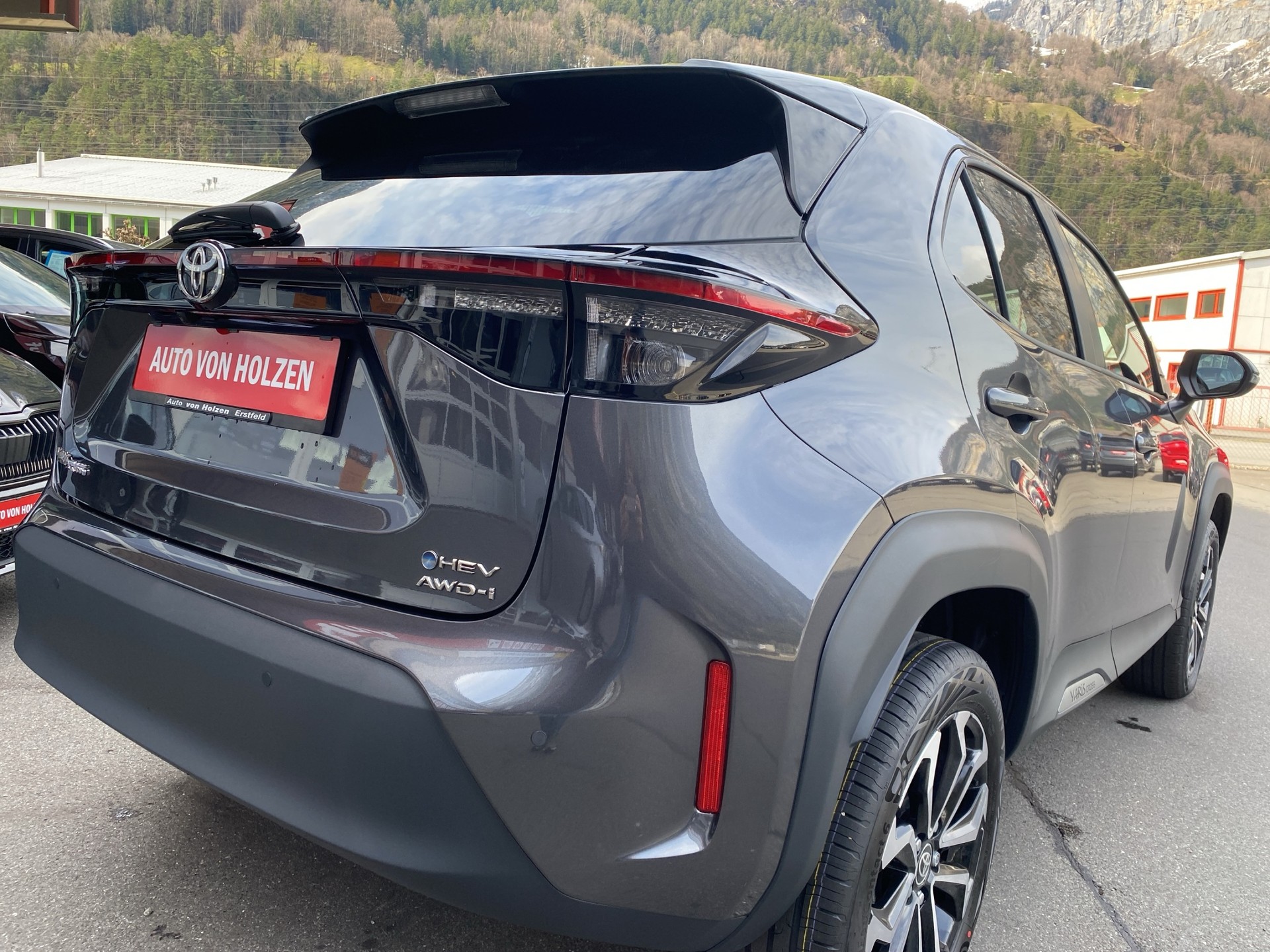 TOYOTA Yaris Cross 1.5 Trend AWDi e-CVT-image-20