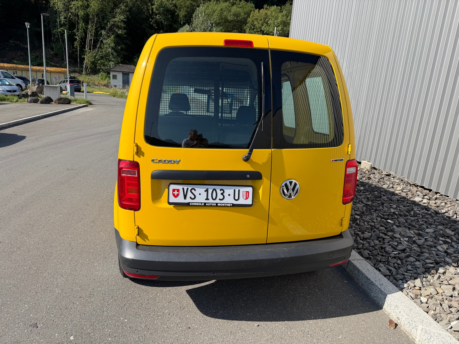VW Caddy 2.0TDI 4Motion BlueMotion DSG AUTOMATIQUE-showroom-element-1