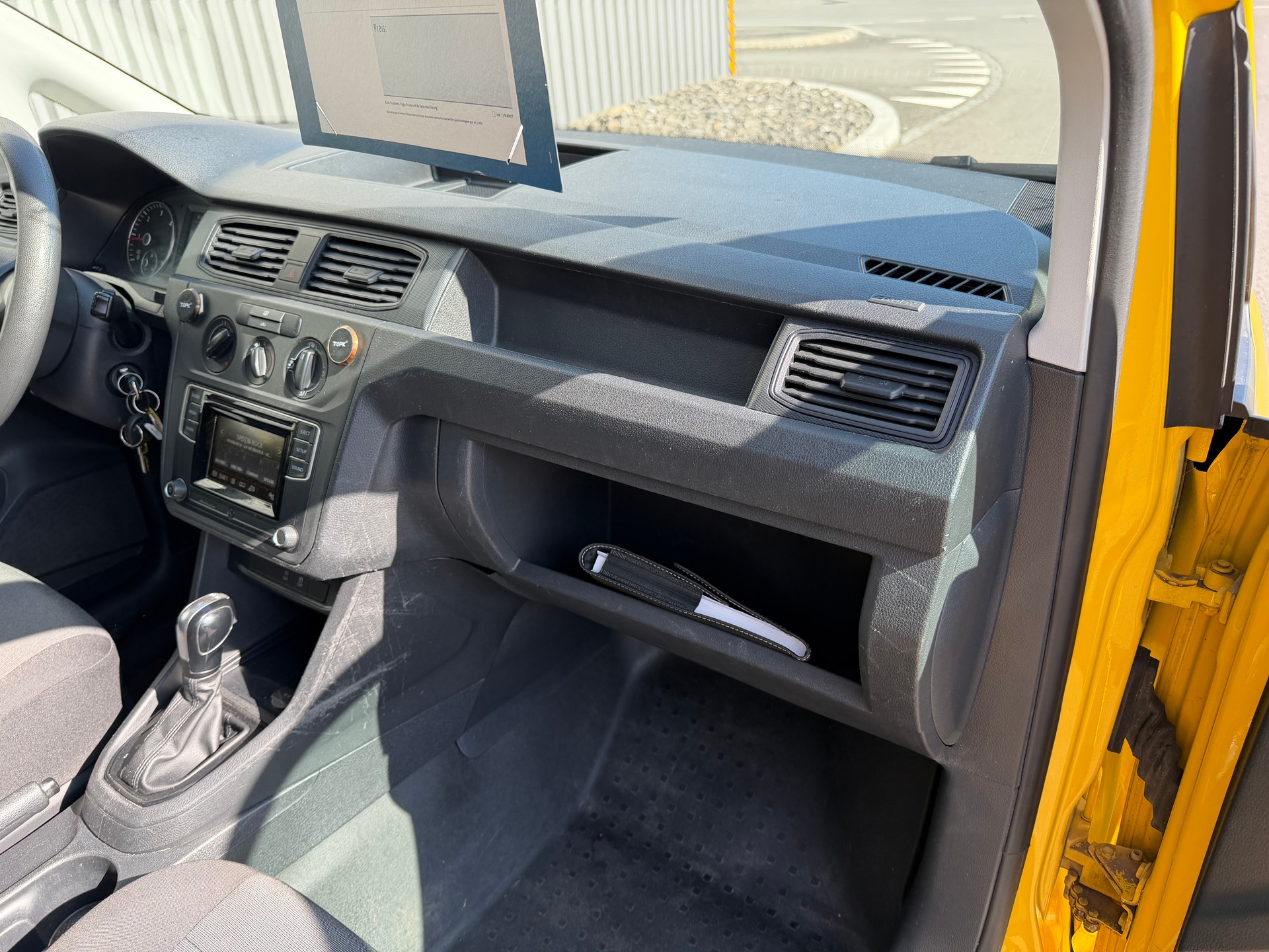 VW Caddy 2.0TDI 4Motion BlueMotion DSG AUTOMATIQUE-image-28