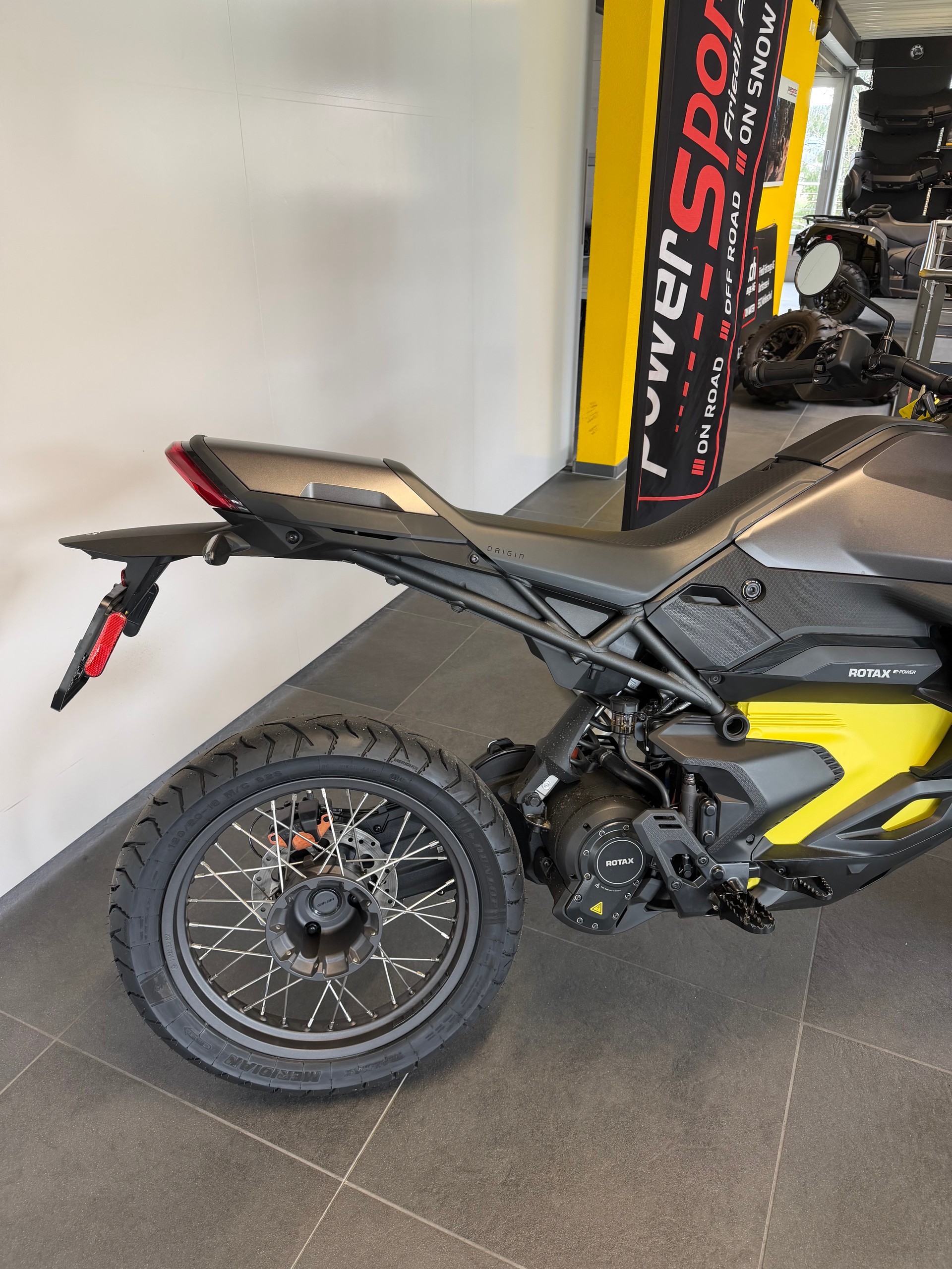 CAN-AM Origin Standard 11kW-image-4