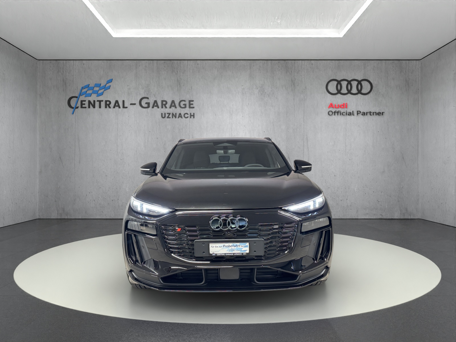 AUDI SQ6 Sportback e-tron quattro-showroom-element-1