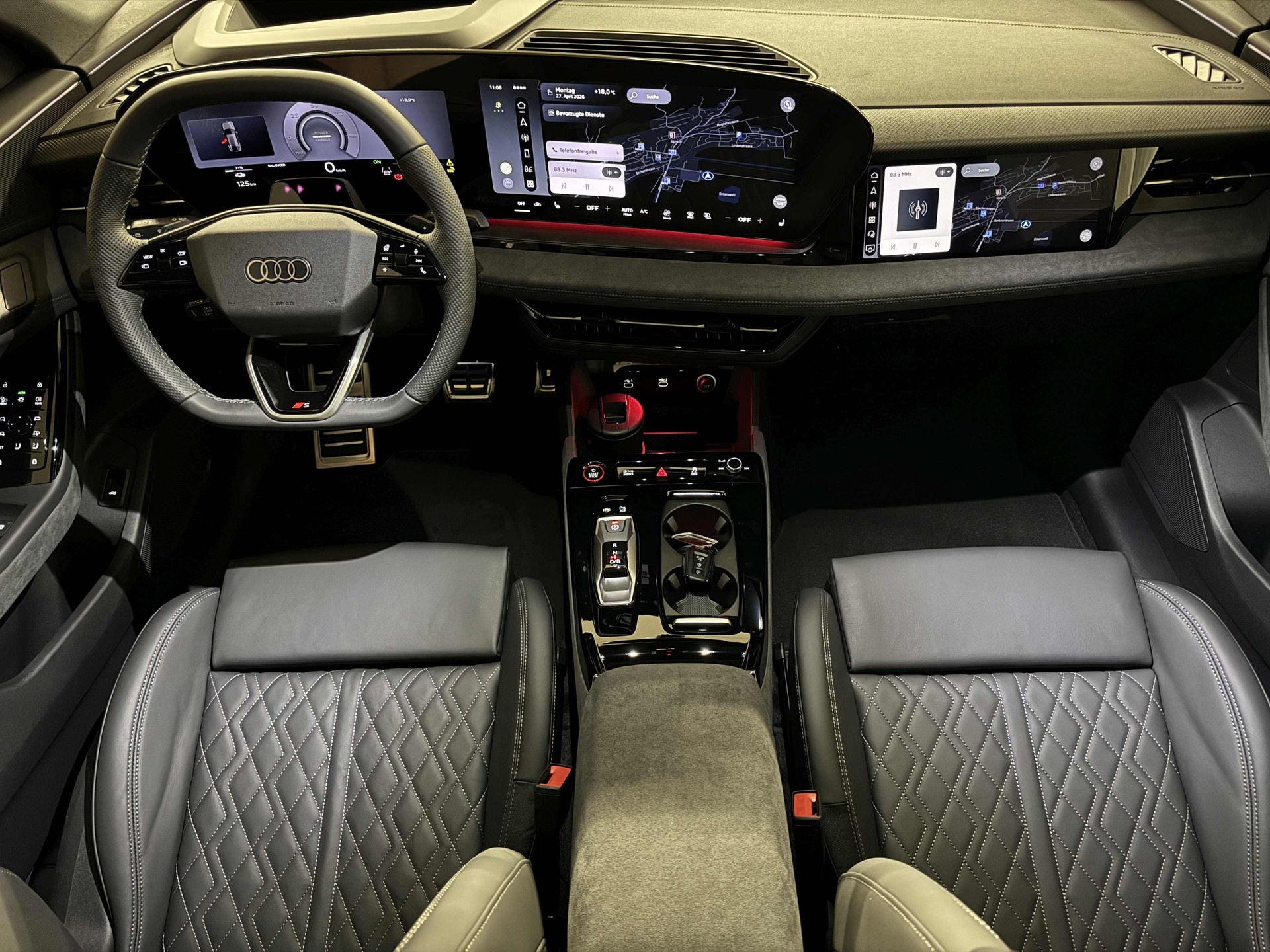 AUDI SQ6 Sportback e-tron quattro-image-10