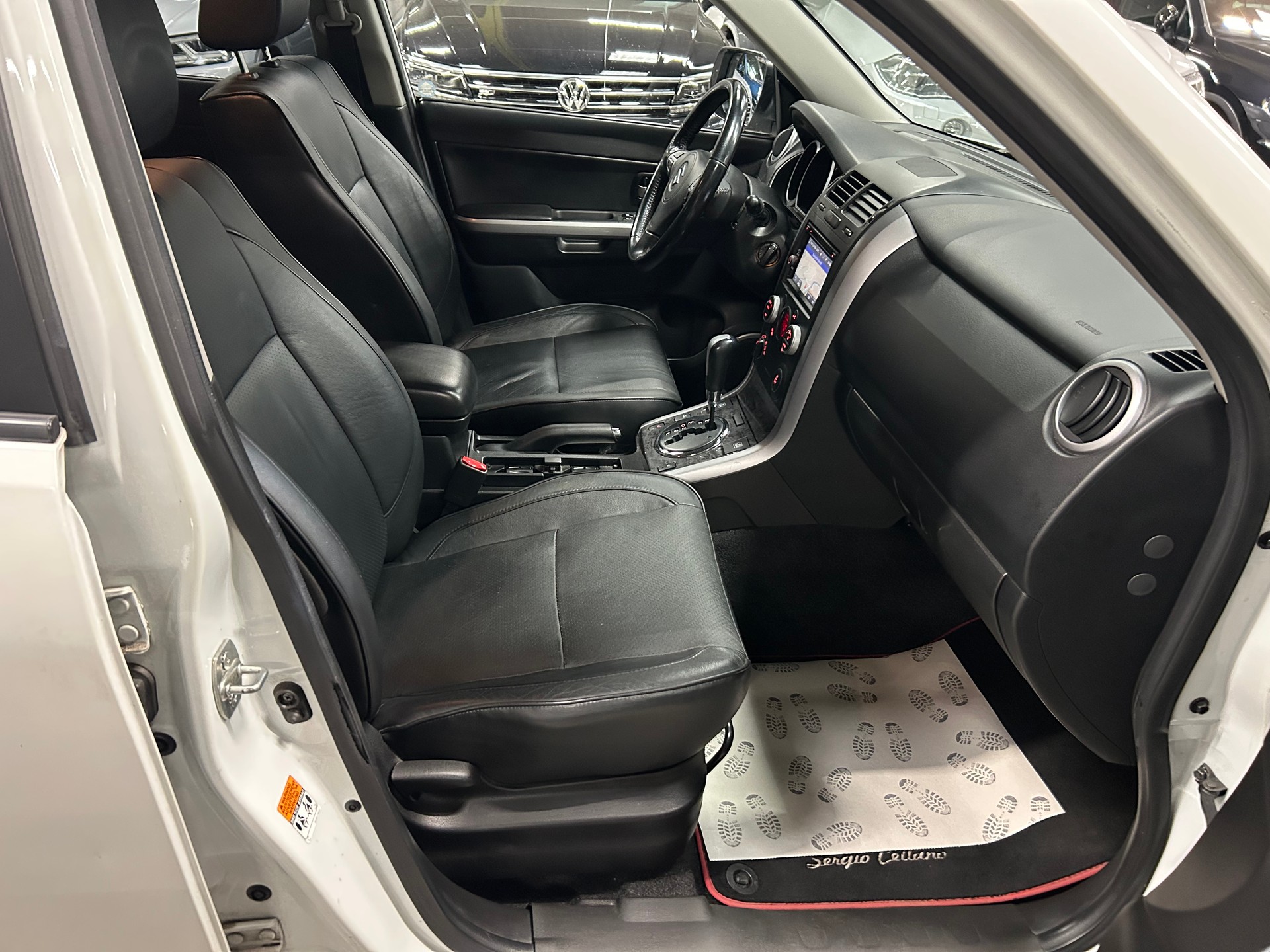 SUZUKI Gr. Vitara 2.4 16V GL Top Sergio Cellano Aut.-image-15