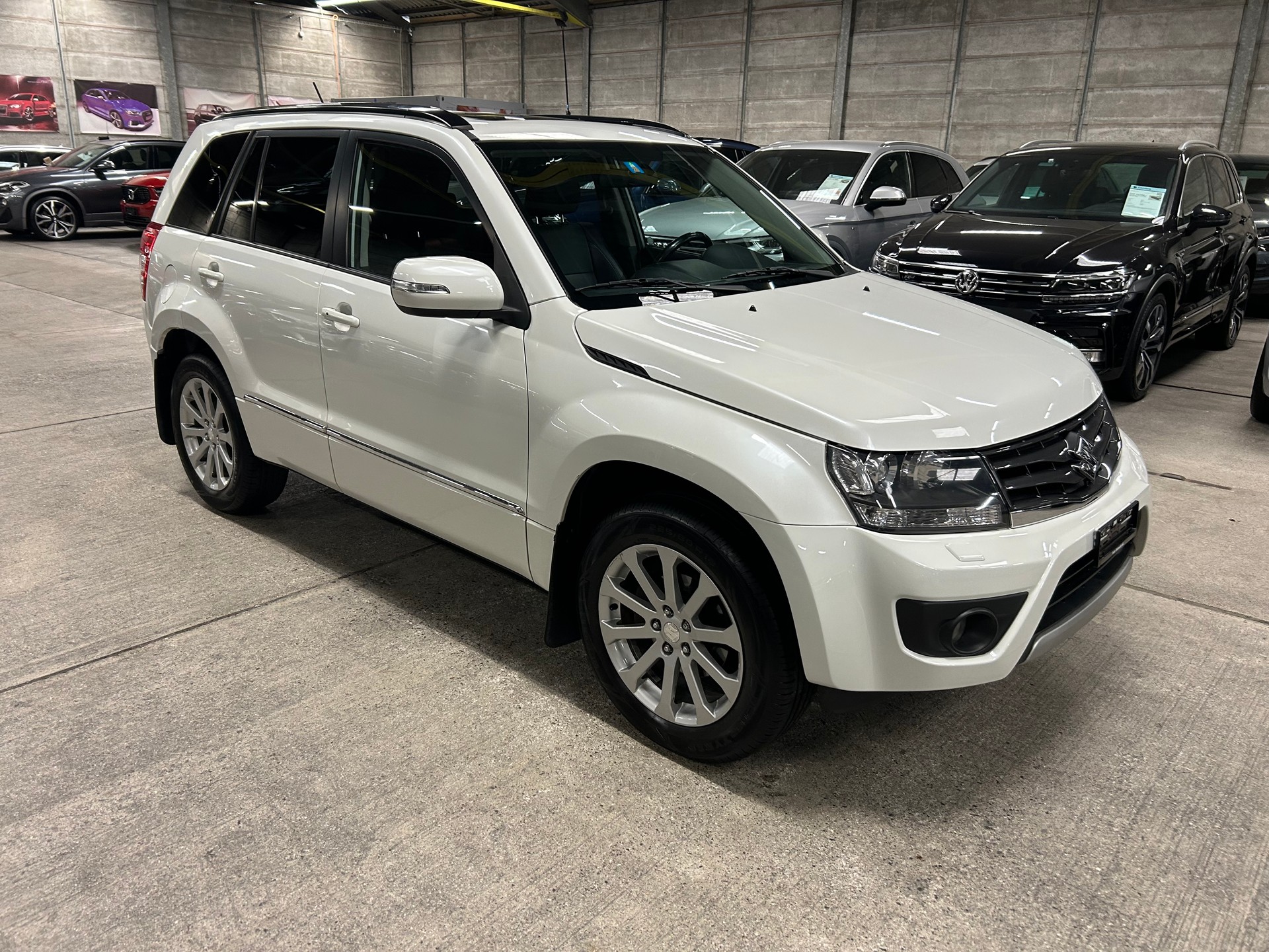 SUZUKI Gr. Vitara 2.4 16V GL Top Sergio Cellano Aut.-image-1