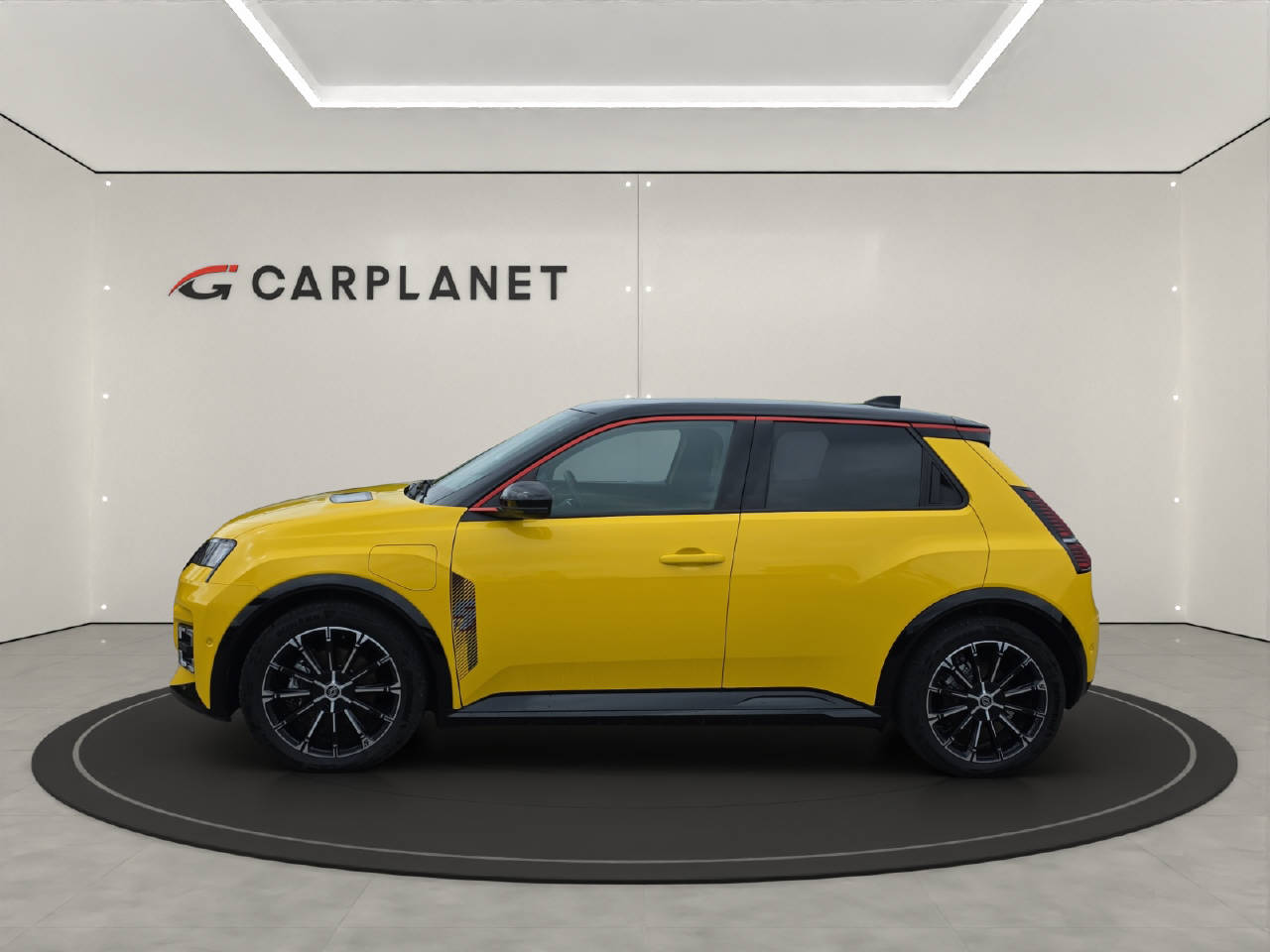 RENAULT R5 E-Tech Comfort Range iconic-showroom-element-2