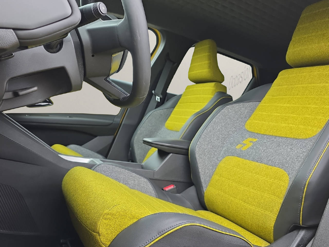 RENAULT R5 E-Tech Comfort Range iconic-image-8