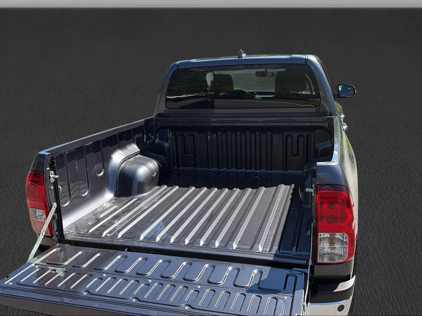 TOYOTA Hilux Double Cab.-Pick-up 2.8 D-4D MHEV 204 Style-image-8