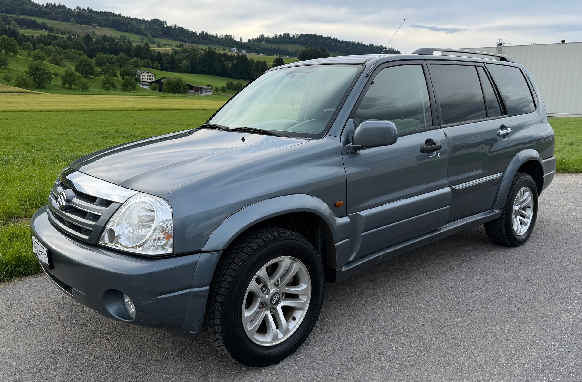 SUZUKI Grand Vitara 2.7 V6 Wagon-image-1